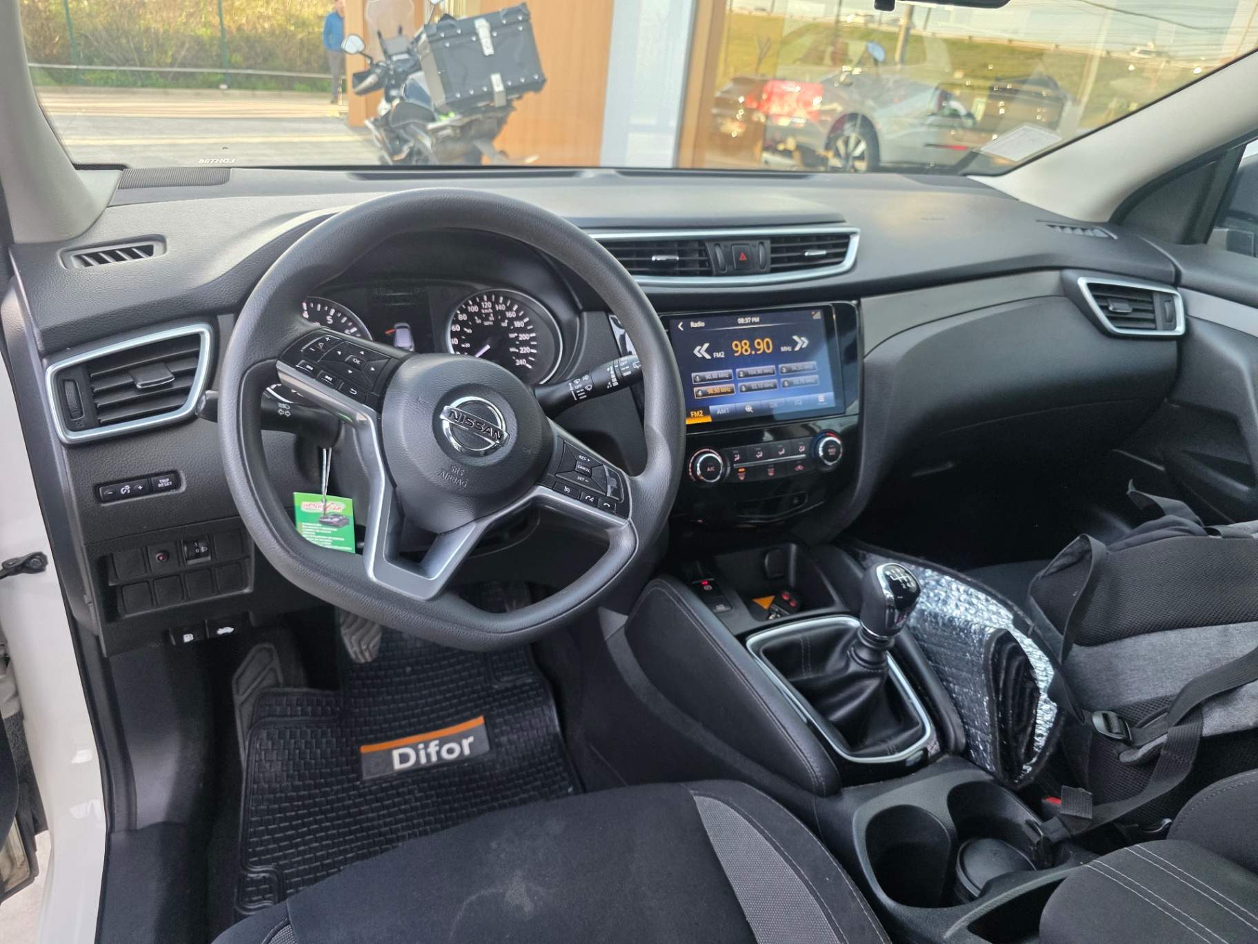NISSAN - 2