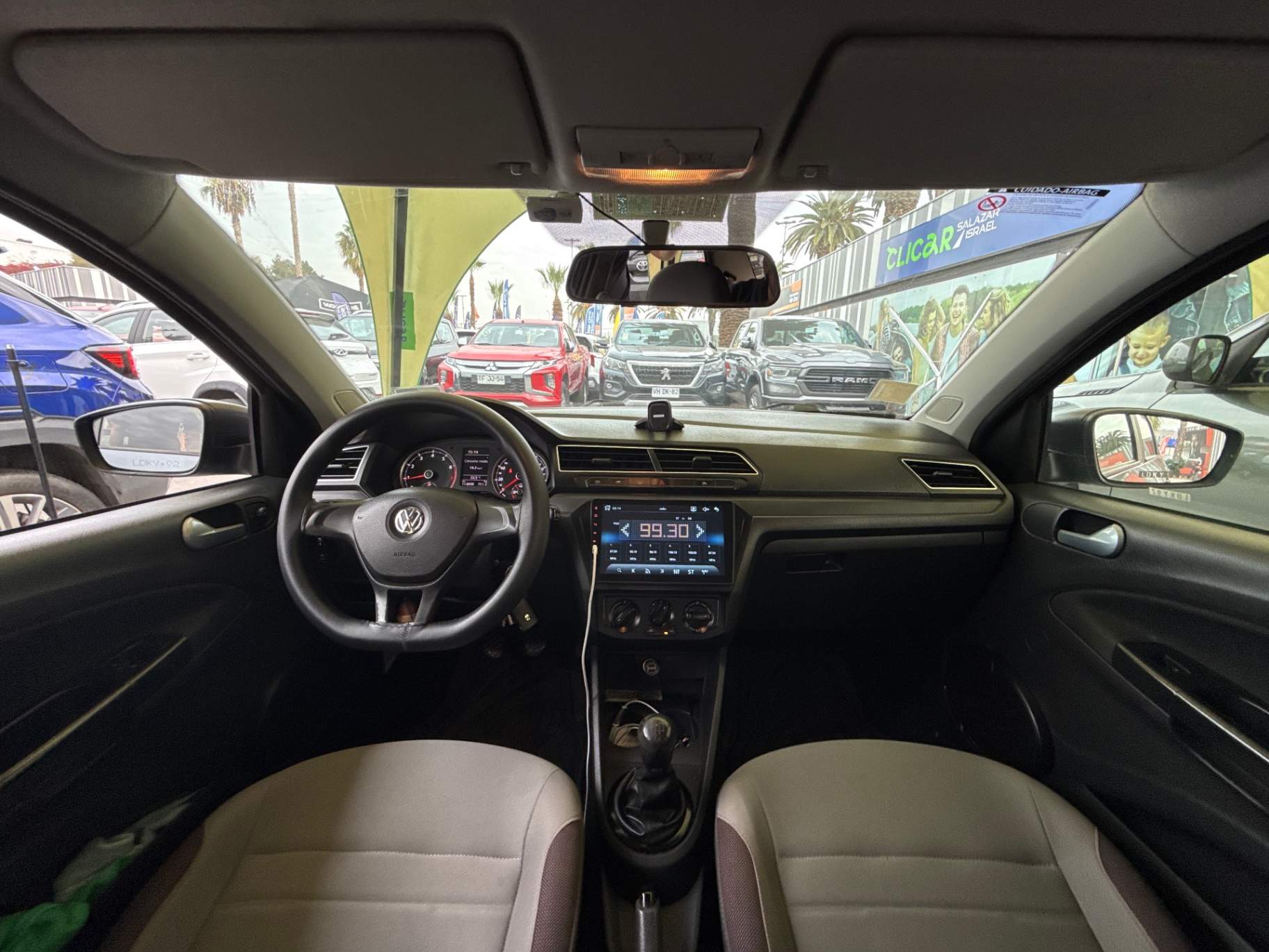 VOLKSWAGEN - 2