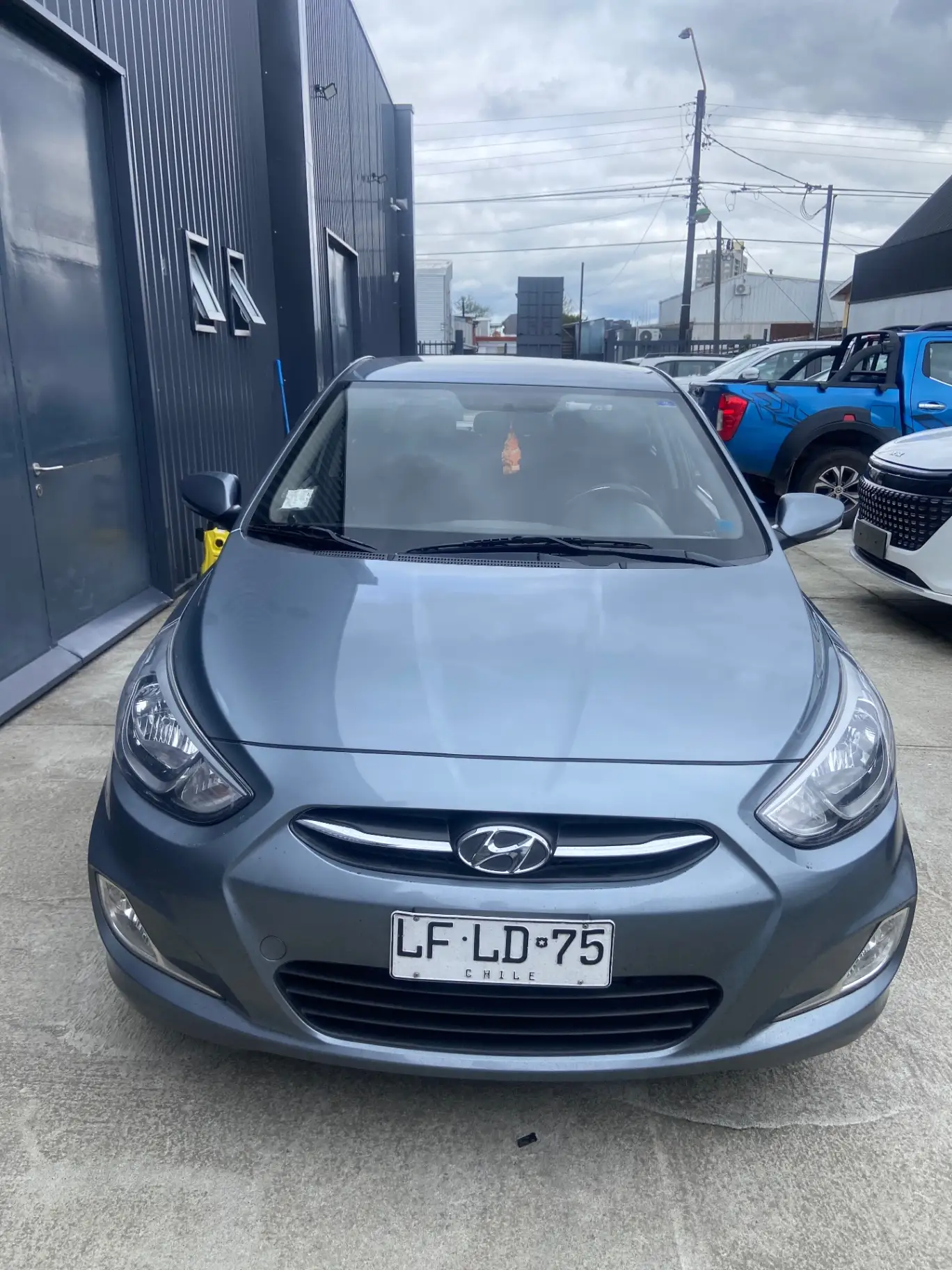 HYUNDAI - 1
