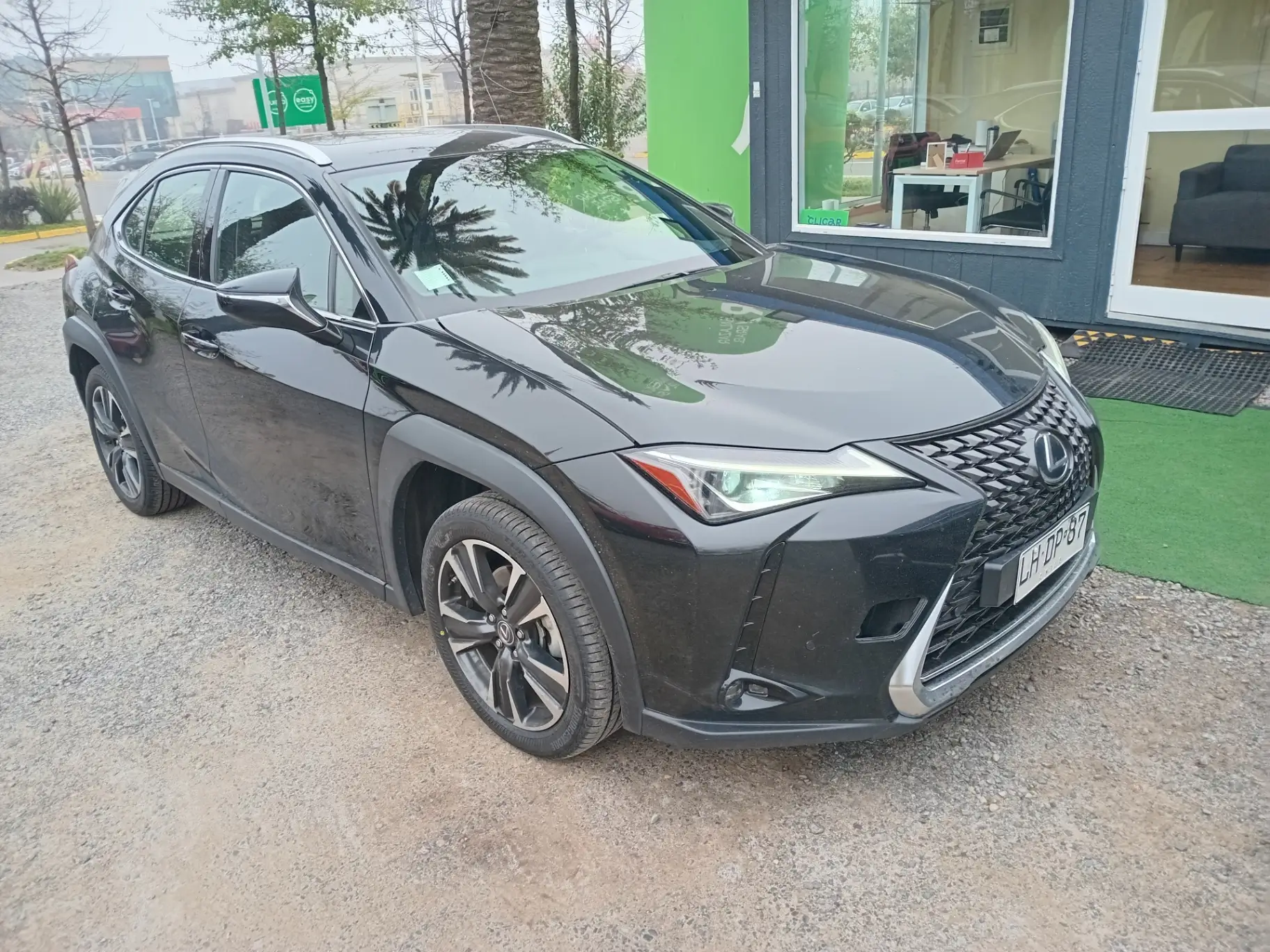 LEXUS