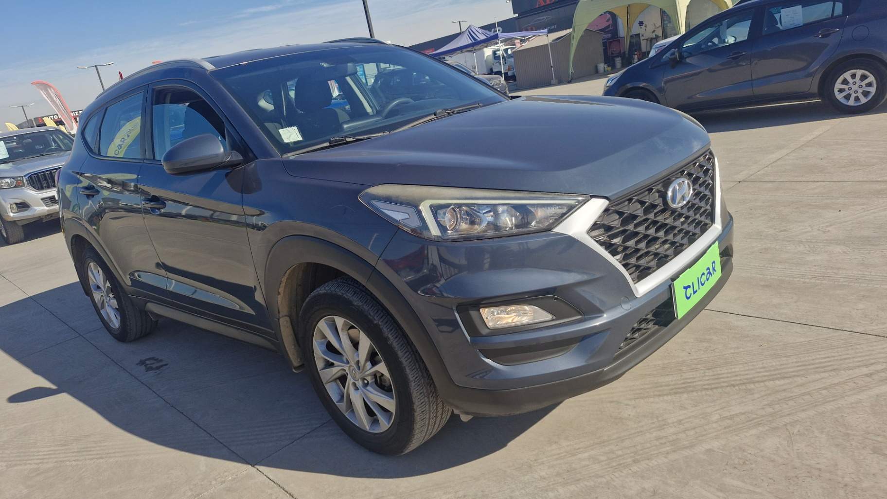 HYUNDAI