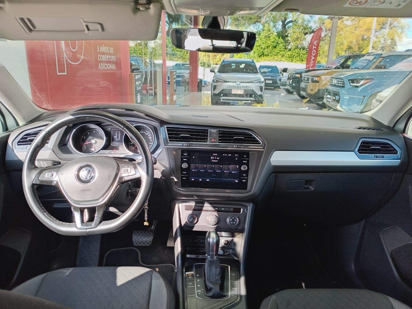 VOLKSWAGEN - 2