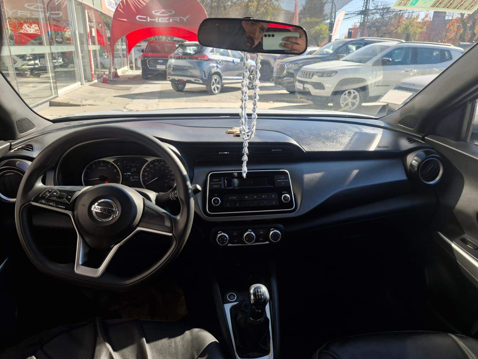 NISSAN - 2