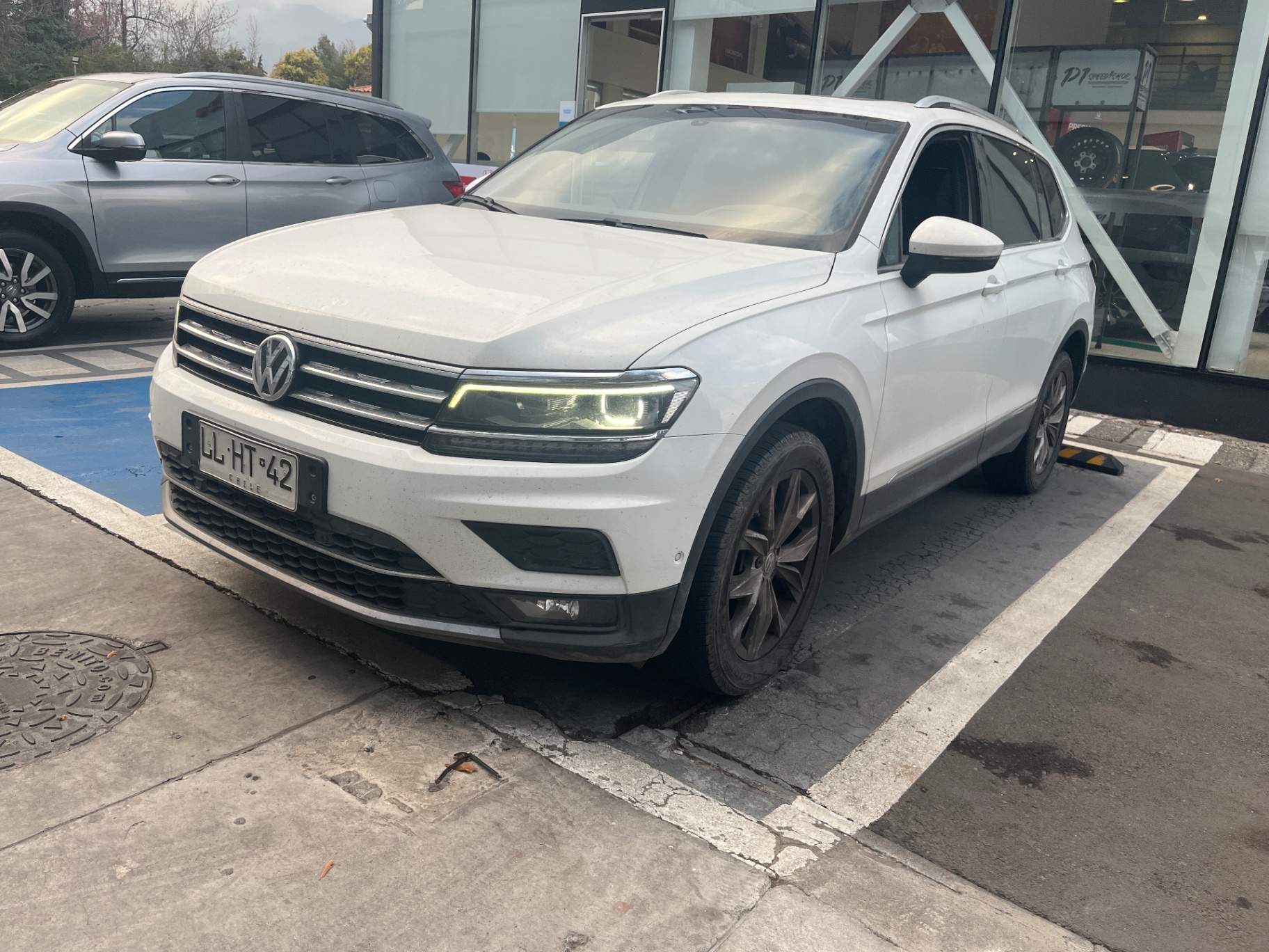 VOLKSWAGEN - 1