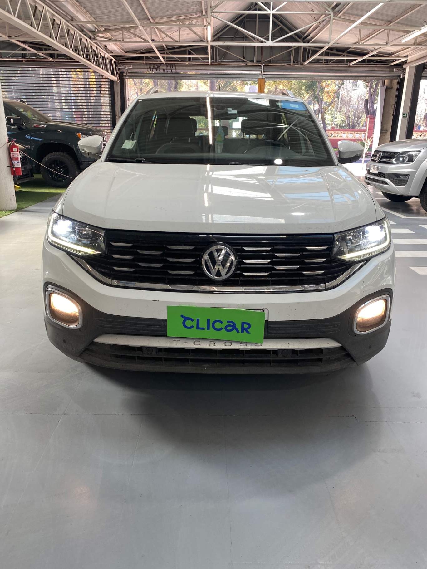 VOLKSWAGEN - 1