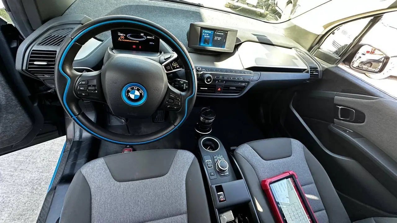 BMW - 2