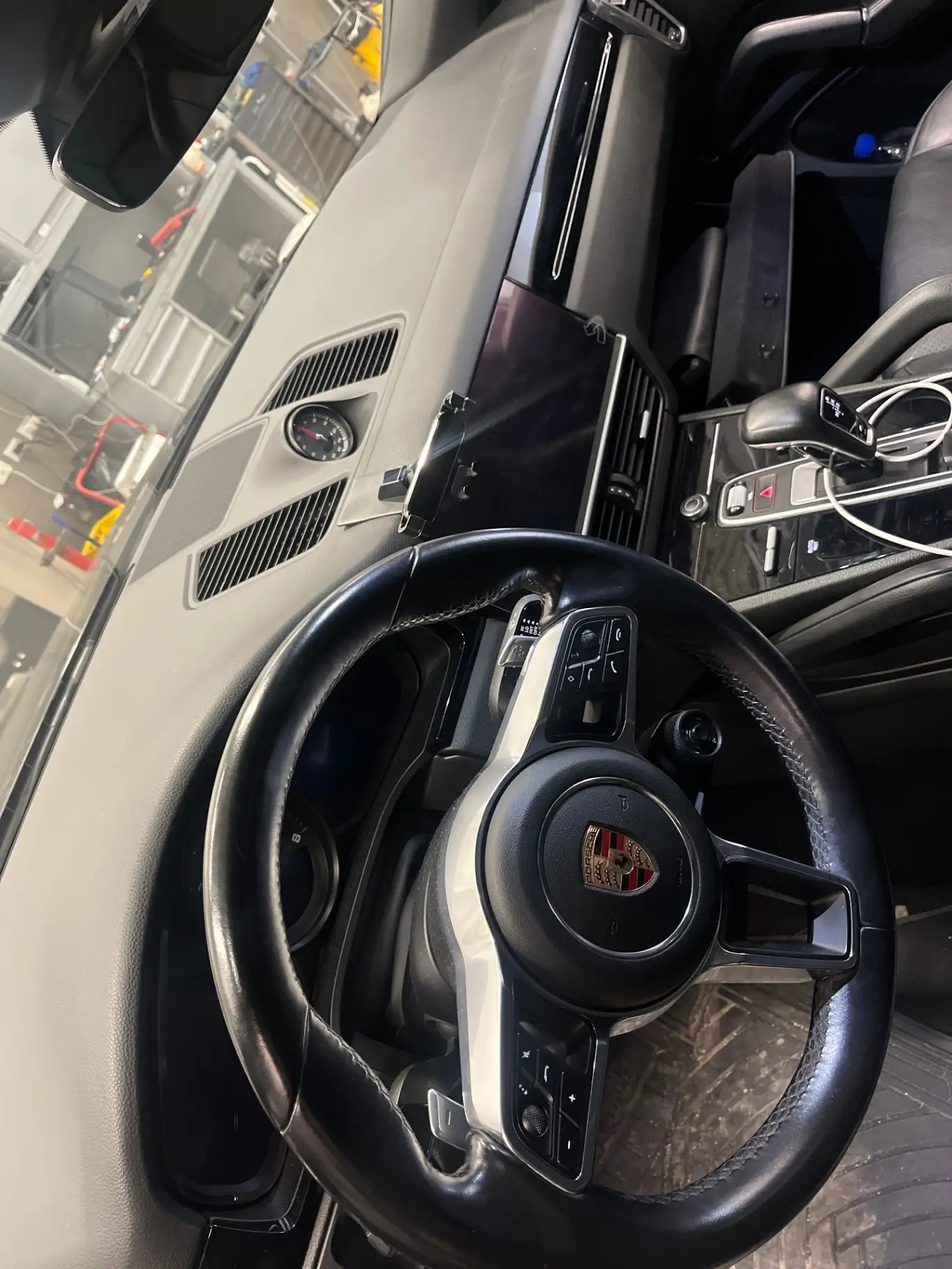 PORSCHE - 2