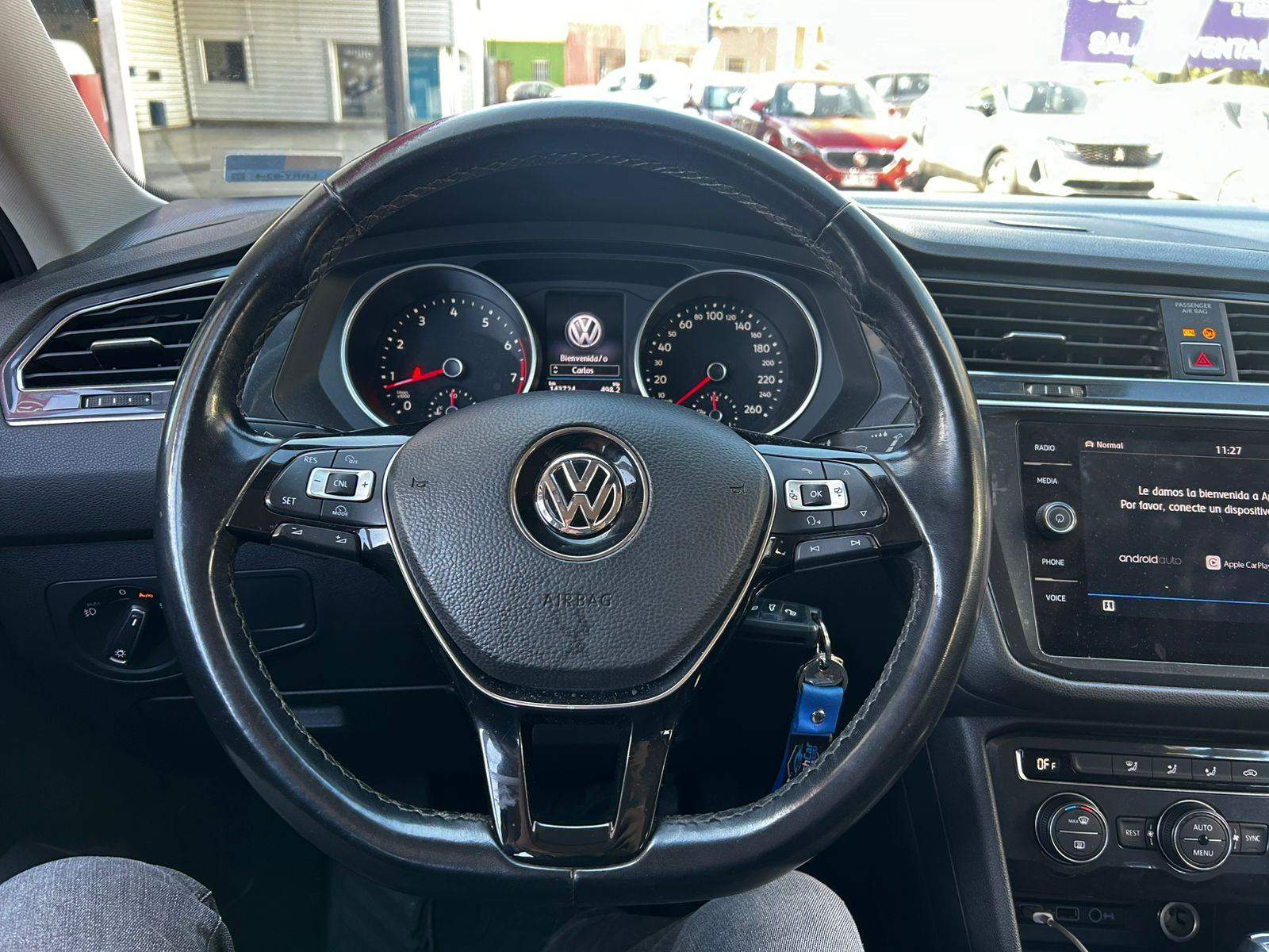 VOLKSWAGEN - 2