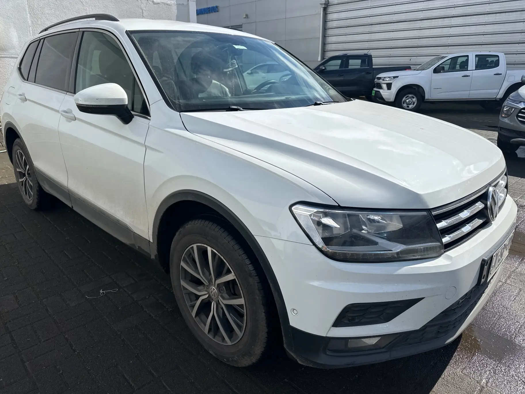 VOLKSWAGEN