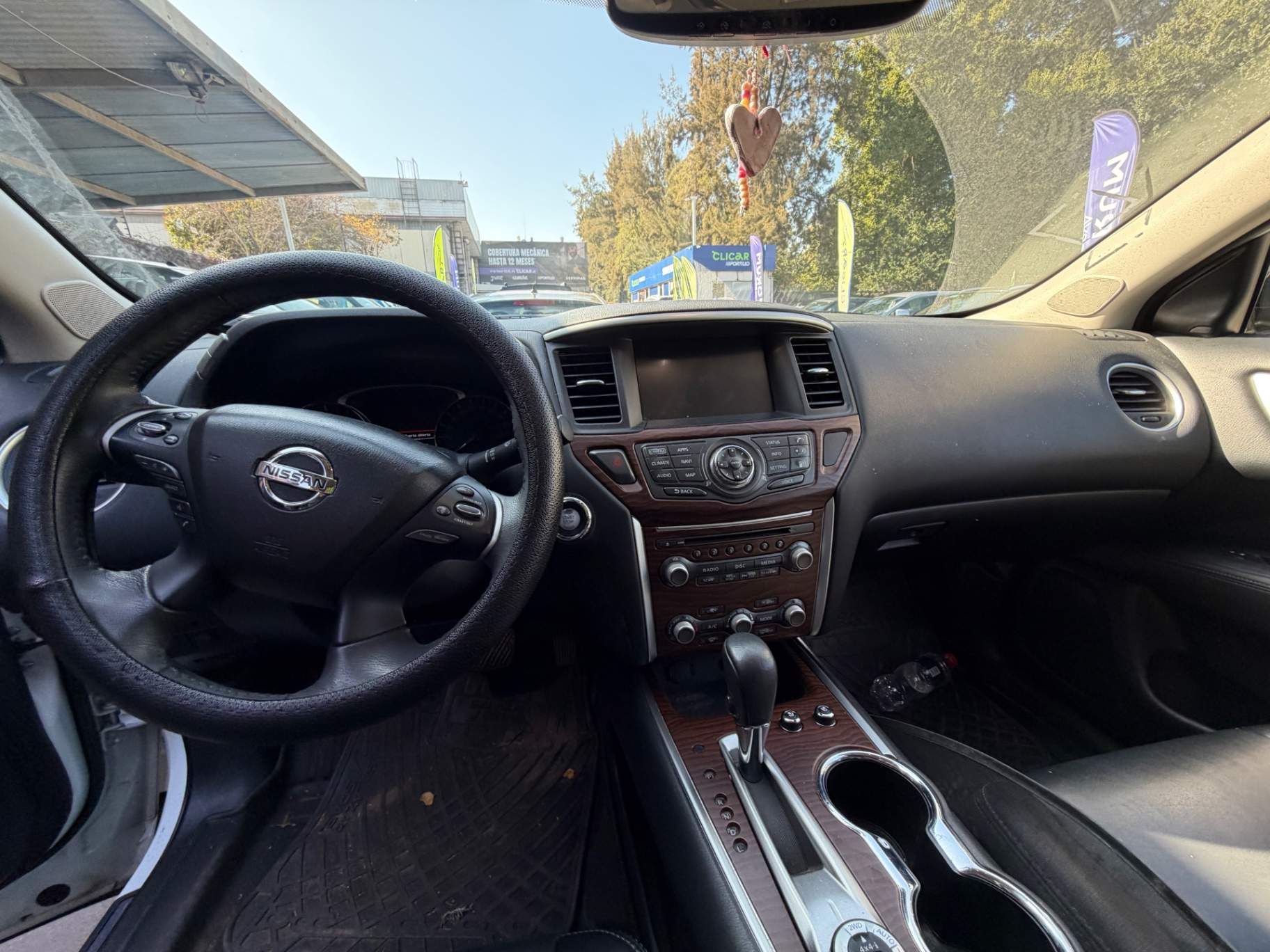 NISSAN - 2