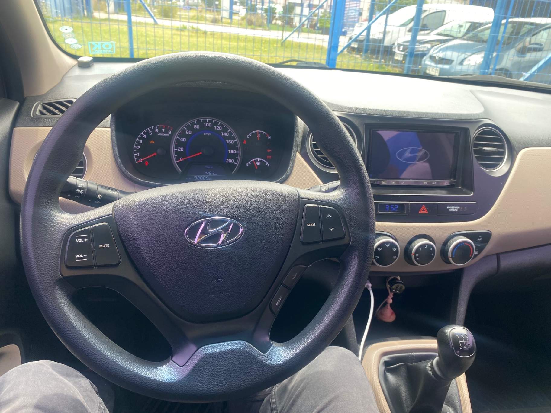 HYUNDAI - 2