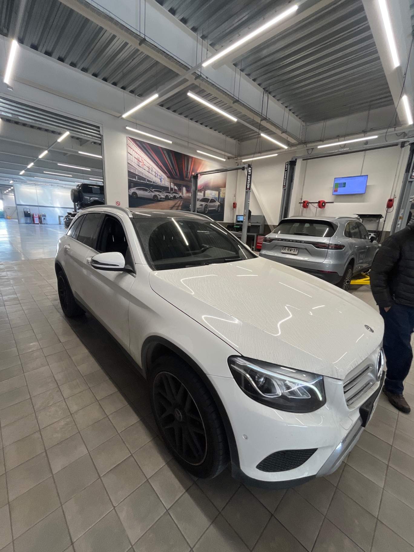 MERCEDES BENZ