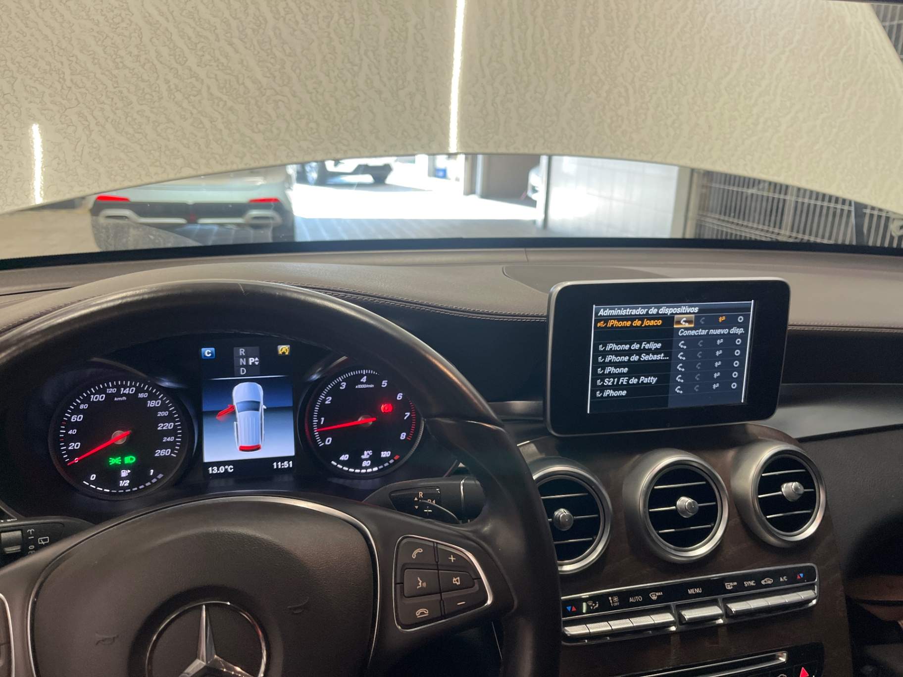 MERCEDES BENZ - 2