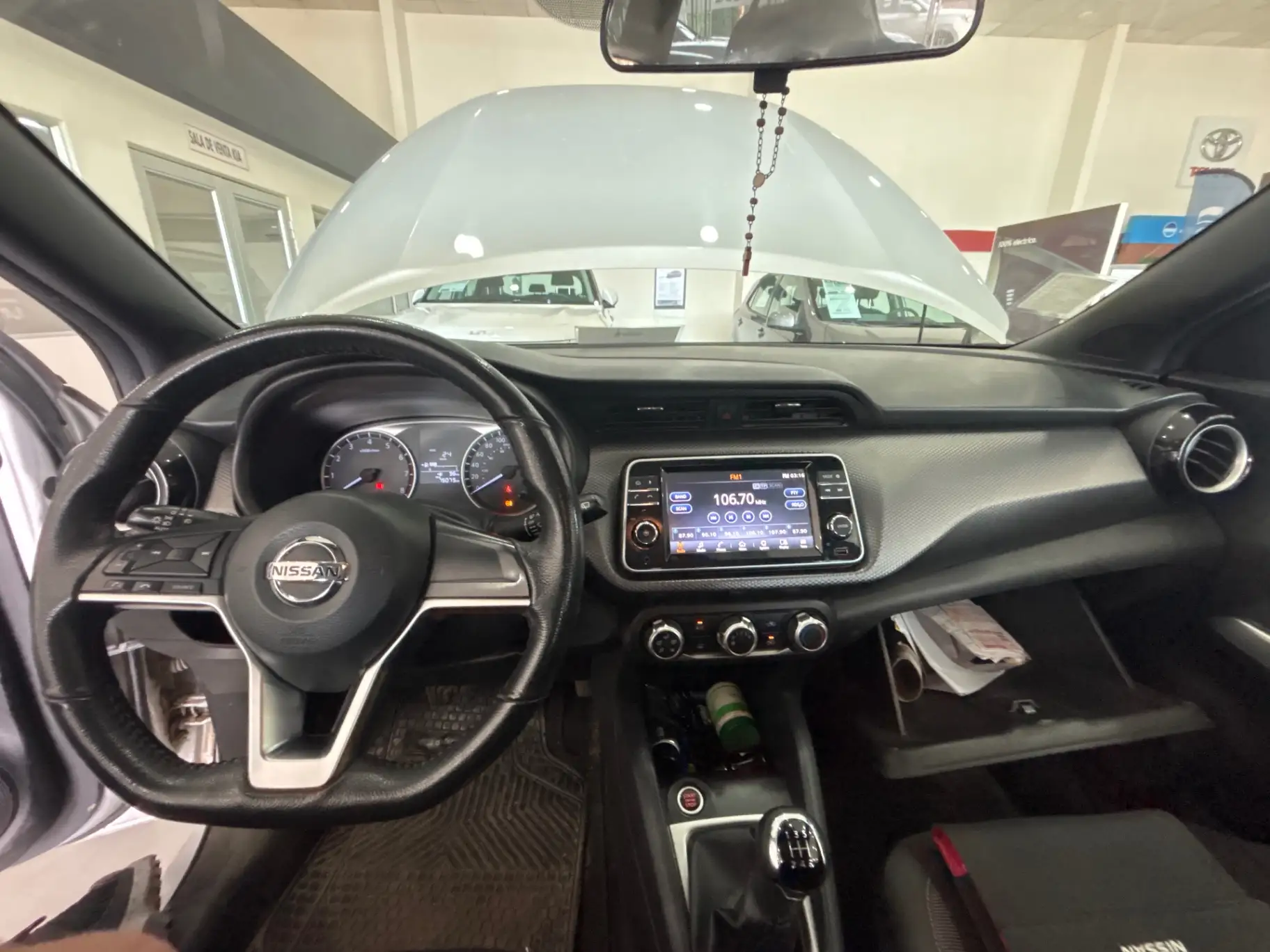 NISSAN - 2