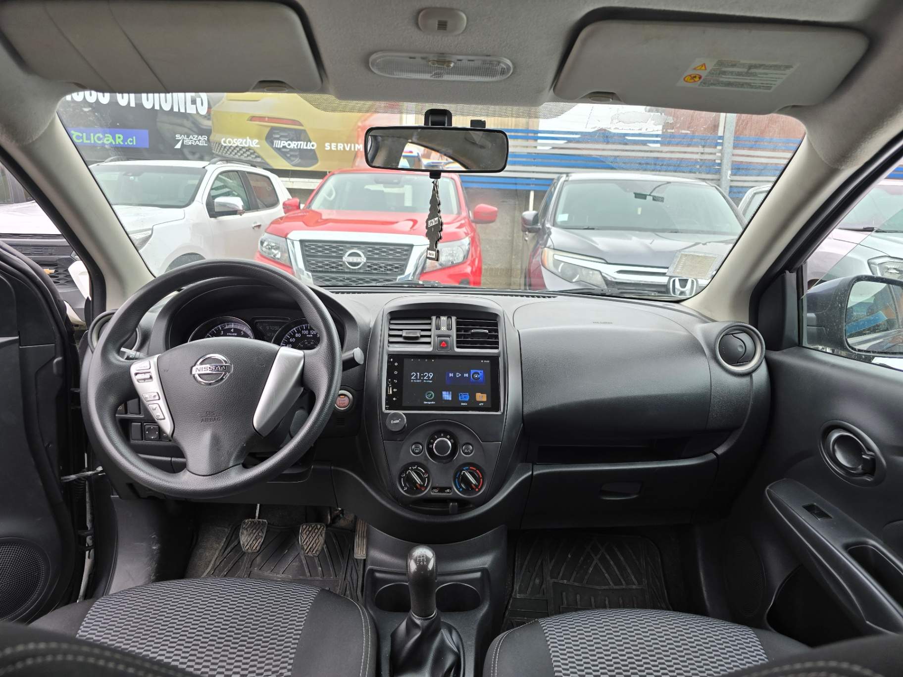 NISSAN - 2