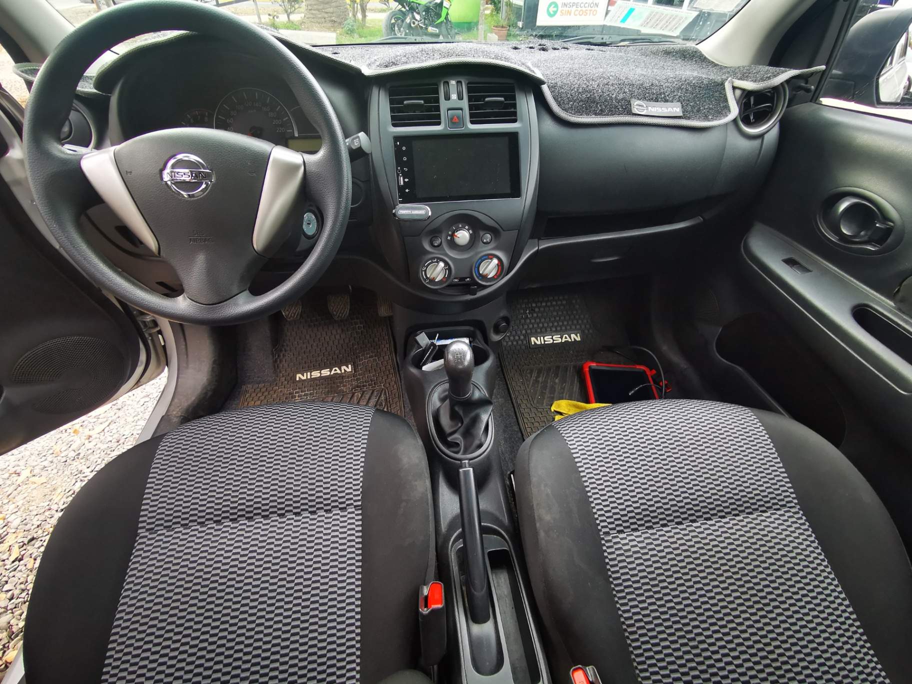 NISSAN - 2