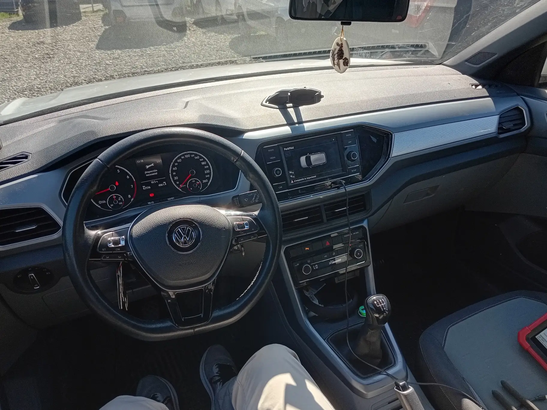 VOLKSWAGEN - 2