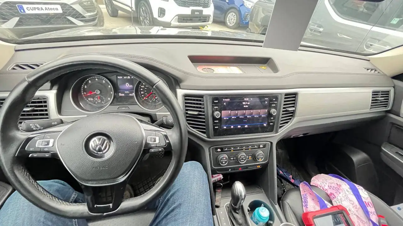 VOLKSWAGEN - 2