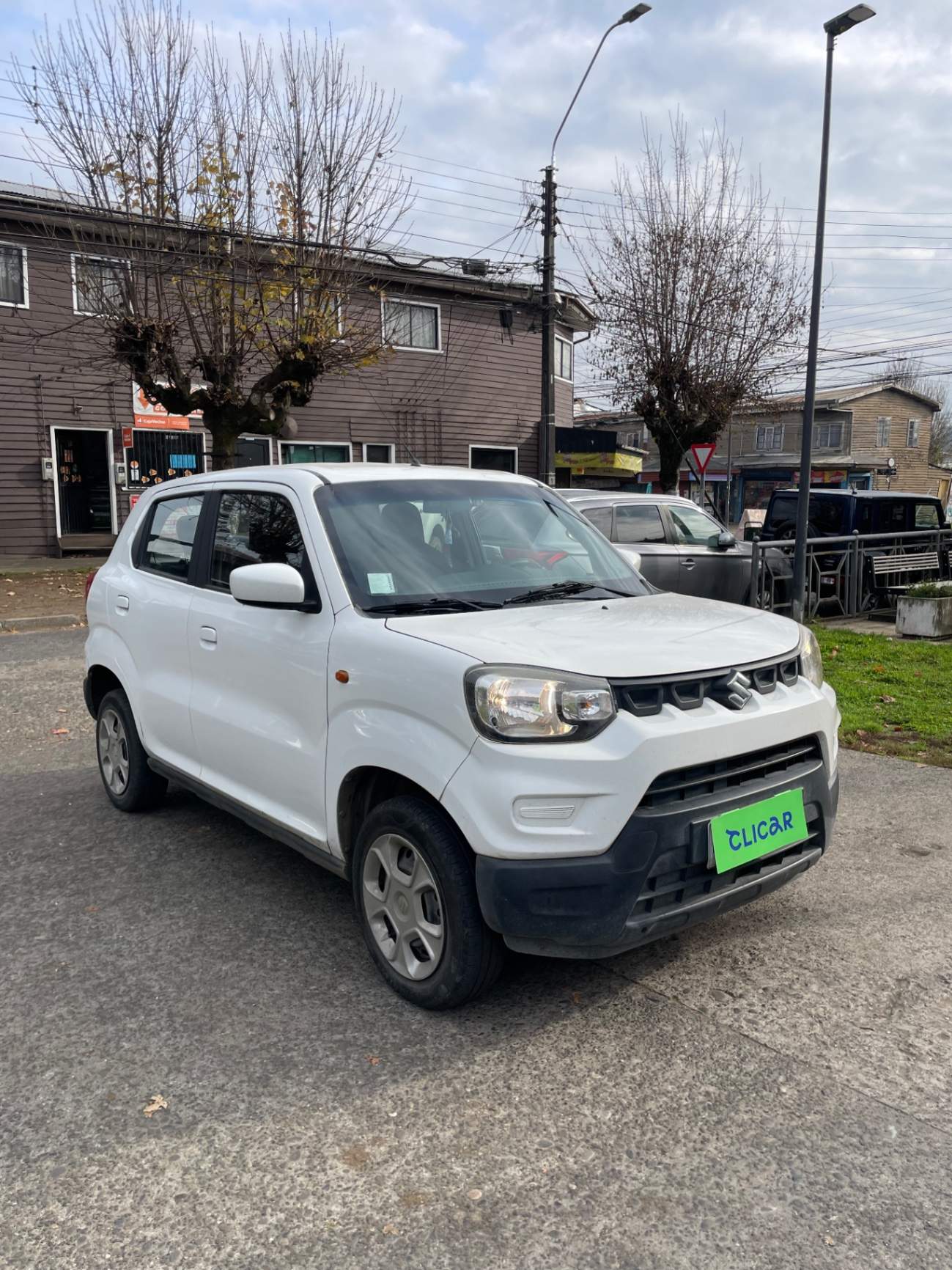 SUZUKI