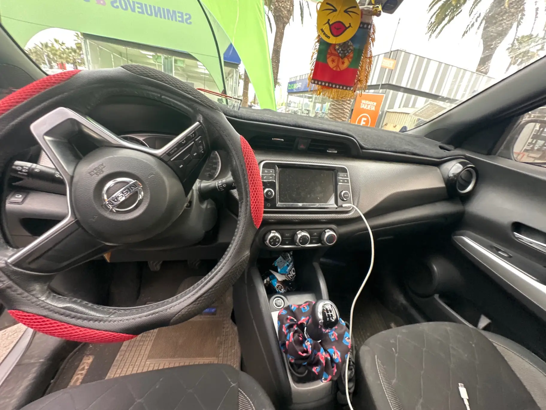 NISSAN - 2