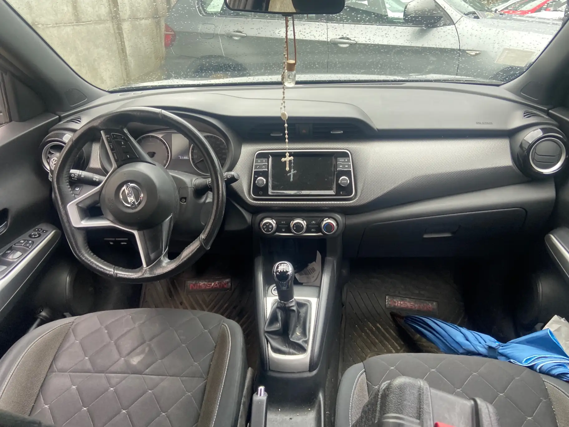 NISSAN - 2