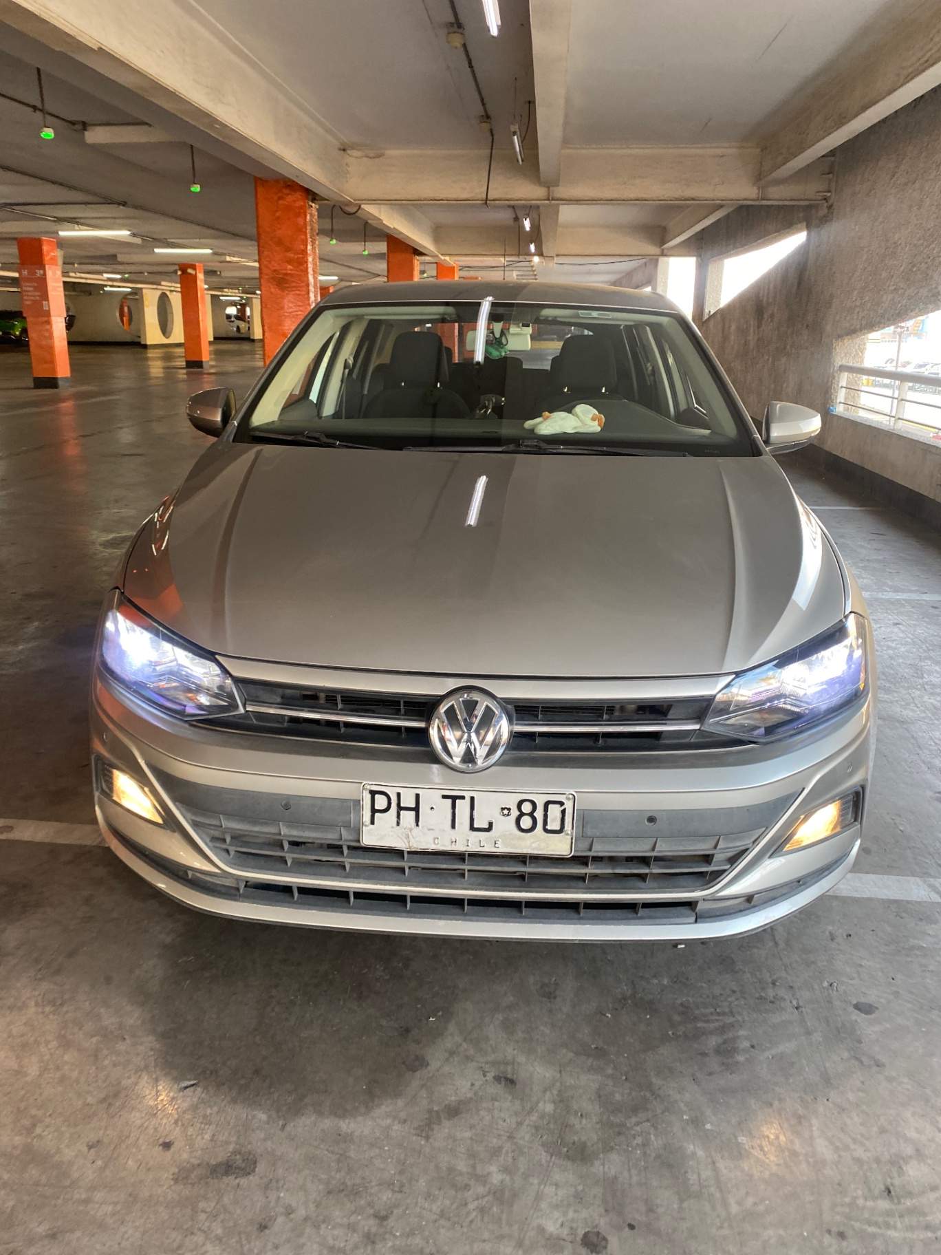 VOLKSWAGEN - 1