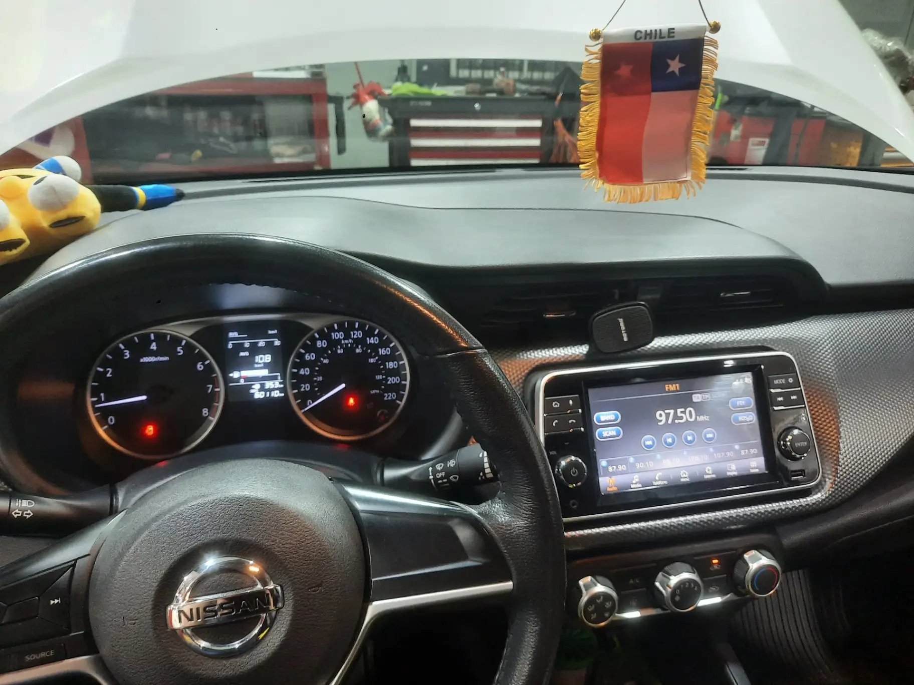 NISSAN - 2
