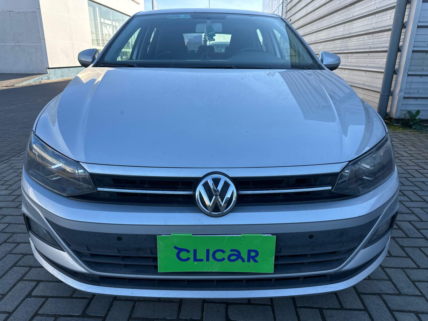VOLKSWAGEN - 1