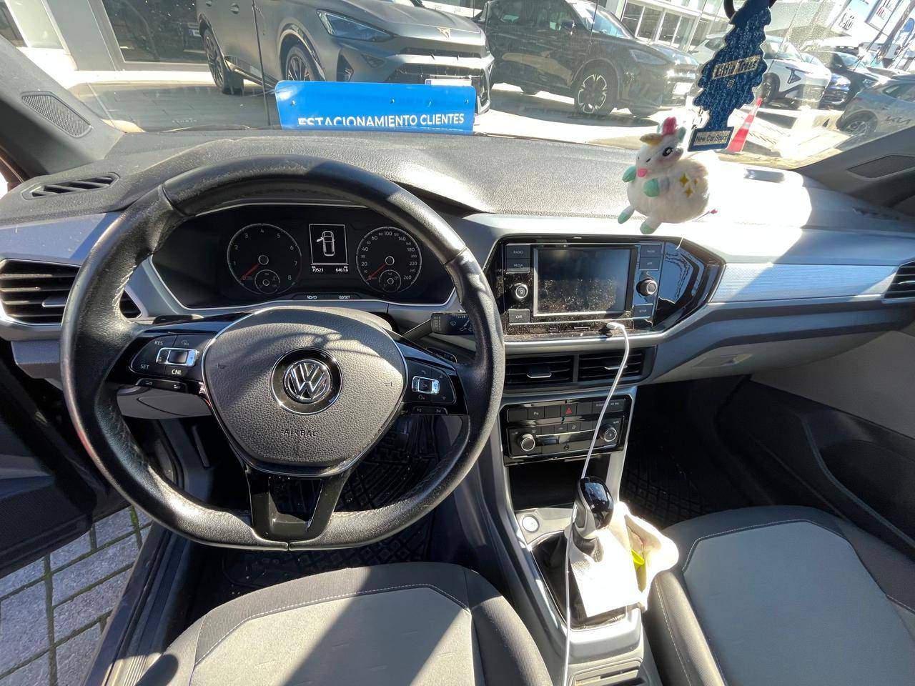 VOLKSWAGEN - 2