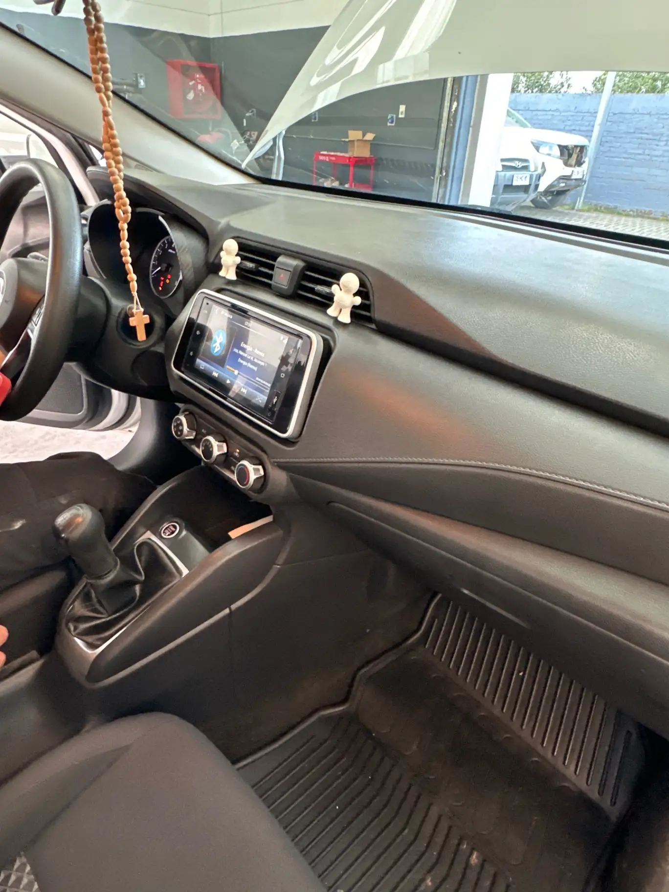 NISSAN - 2