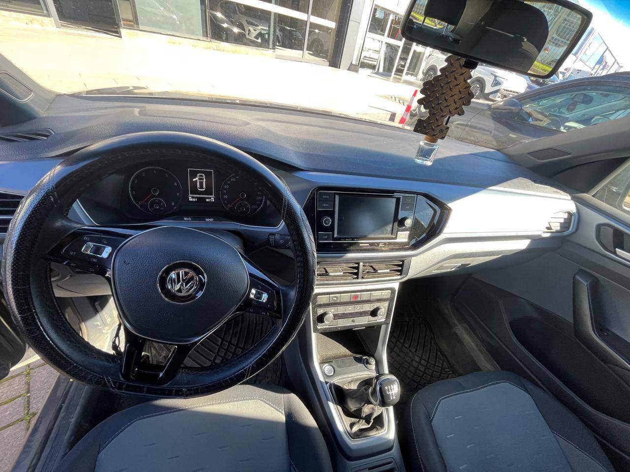 VOLKSWAGEN - 2
