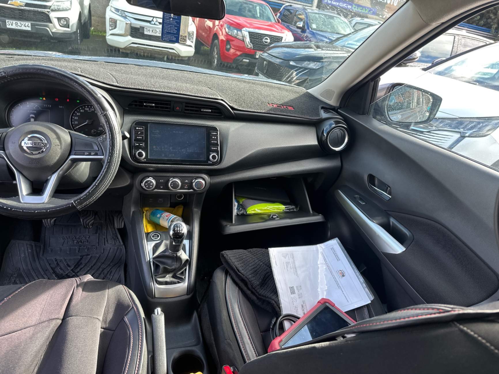 NISSAN - 2