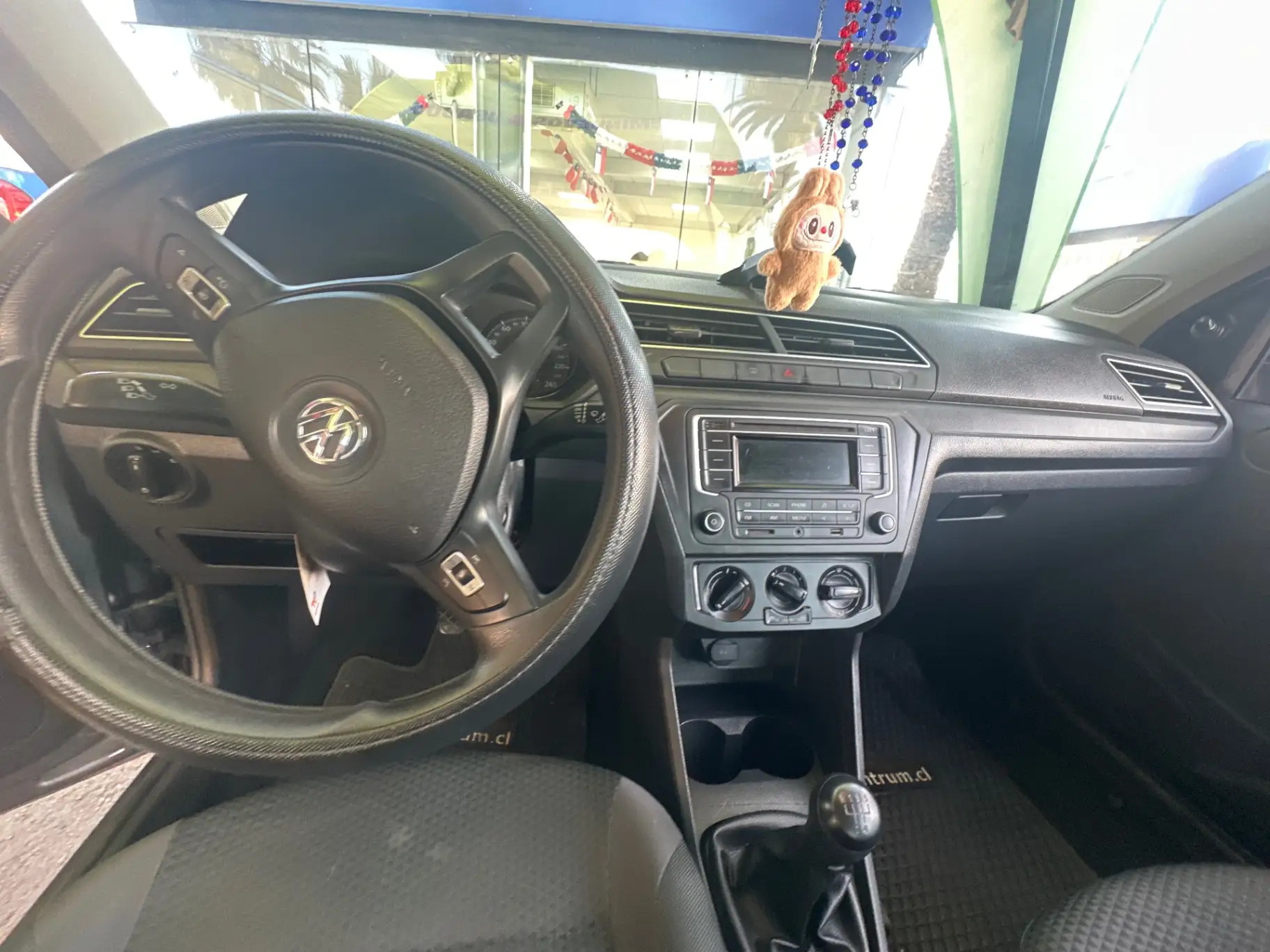 VOLKSWAGEN - 2