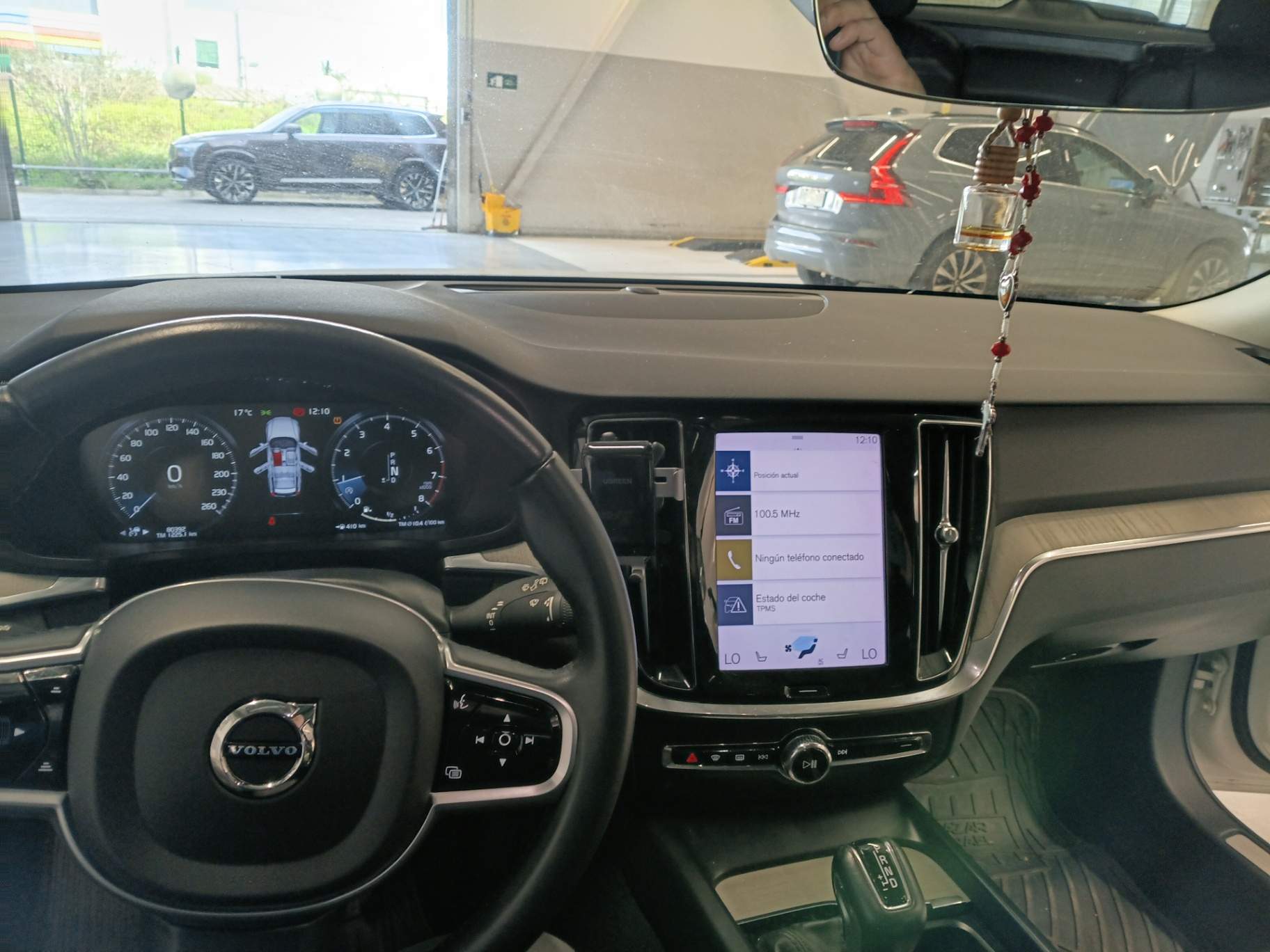 VOLVO - 2