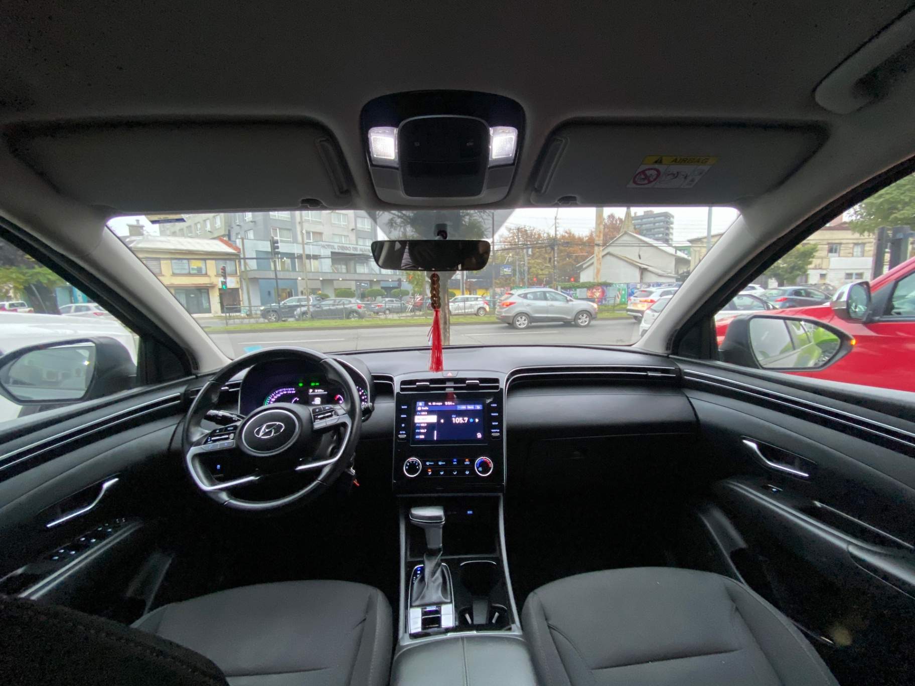 HYUNDAI - 2