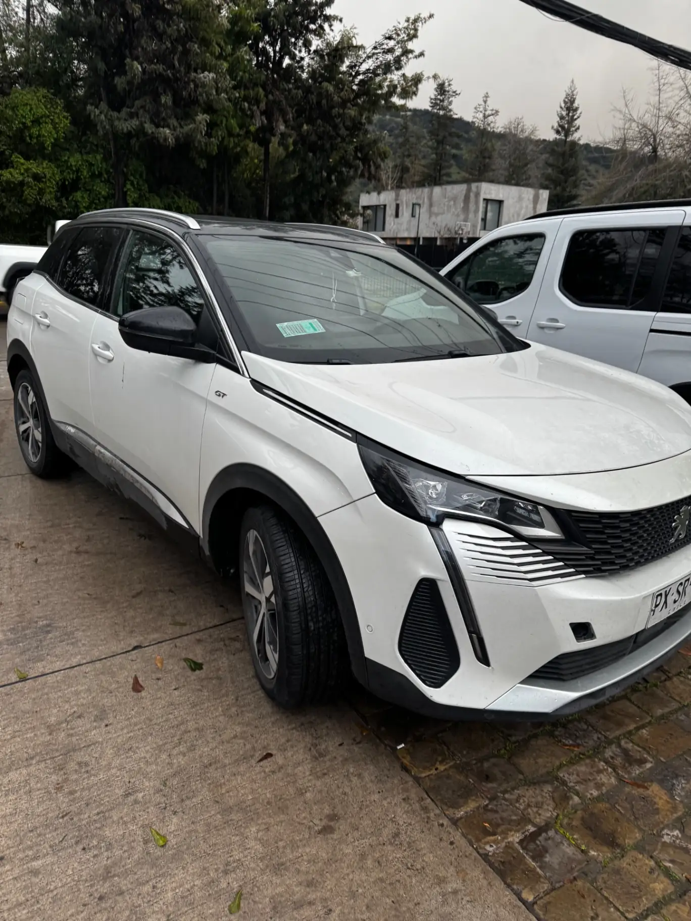 PEUGEOT