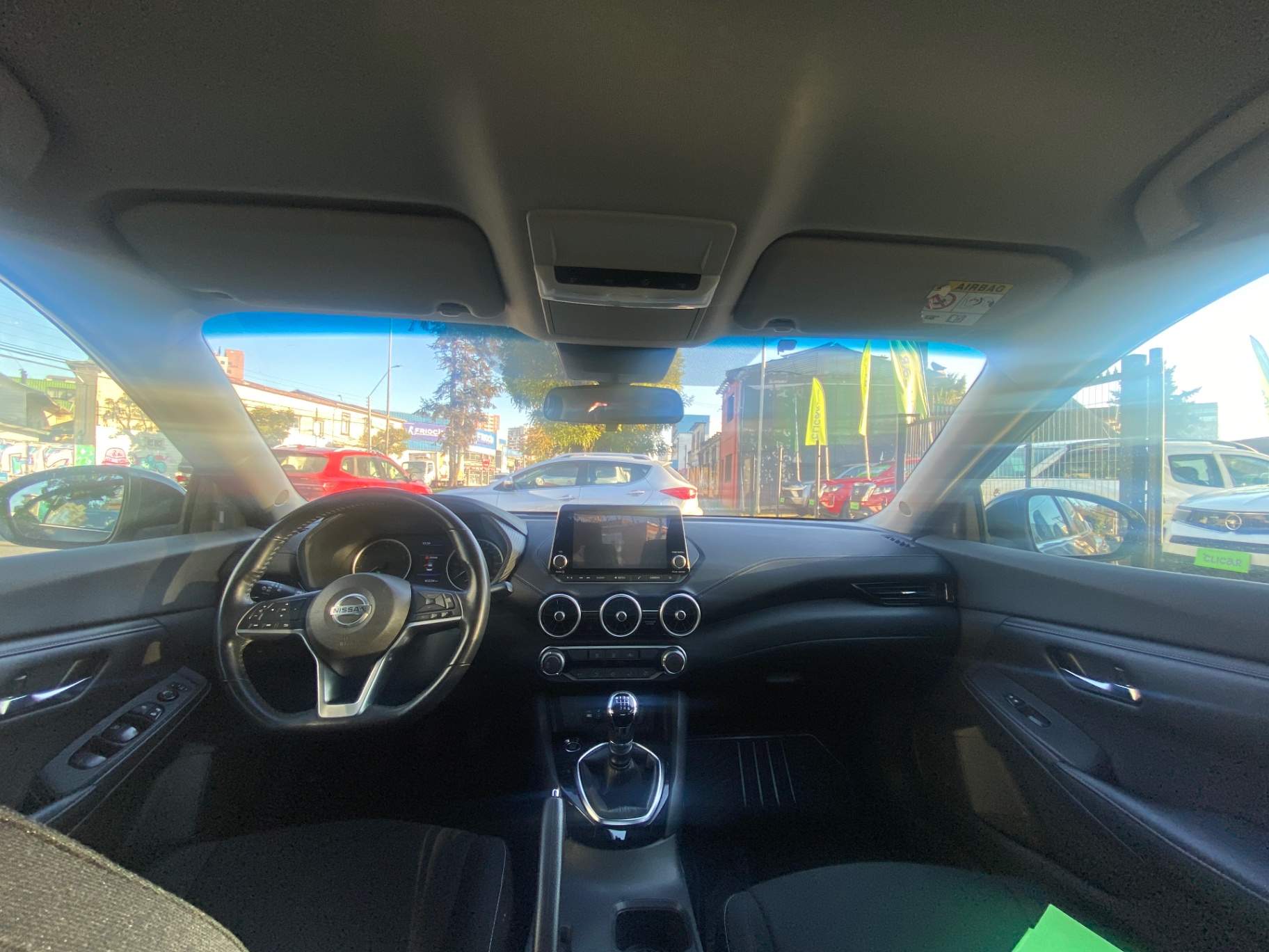 NISSAN - 2