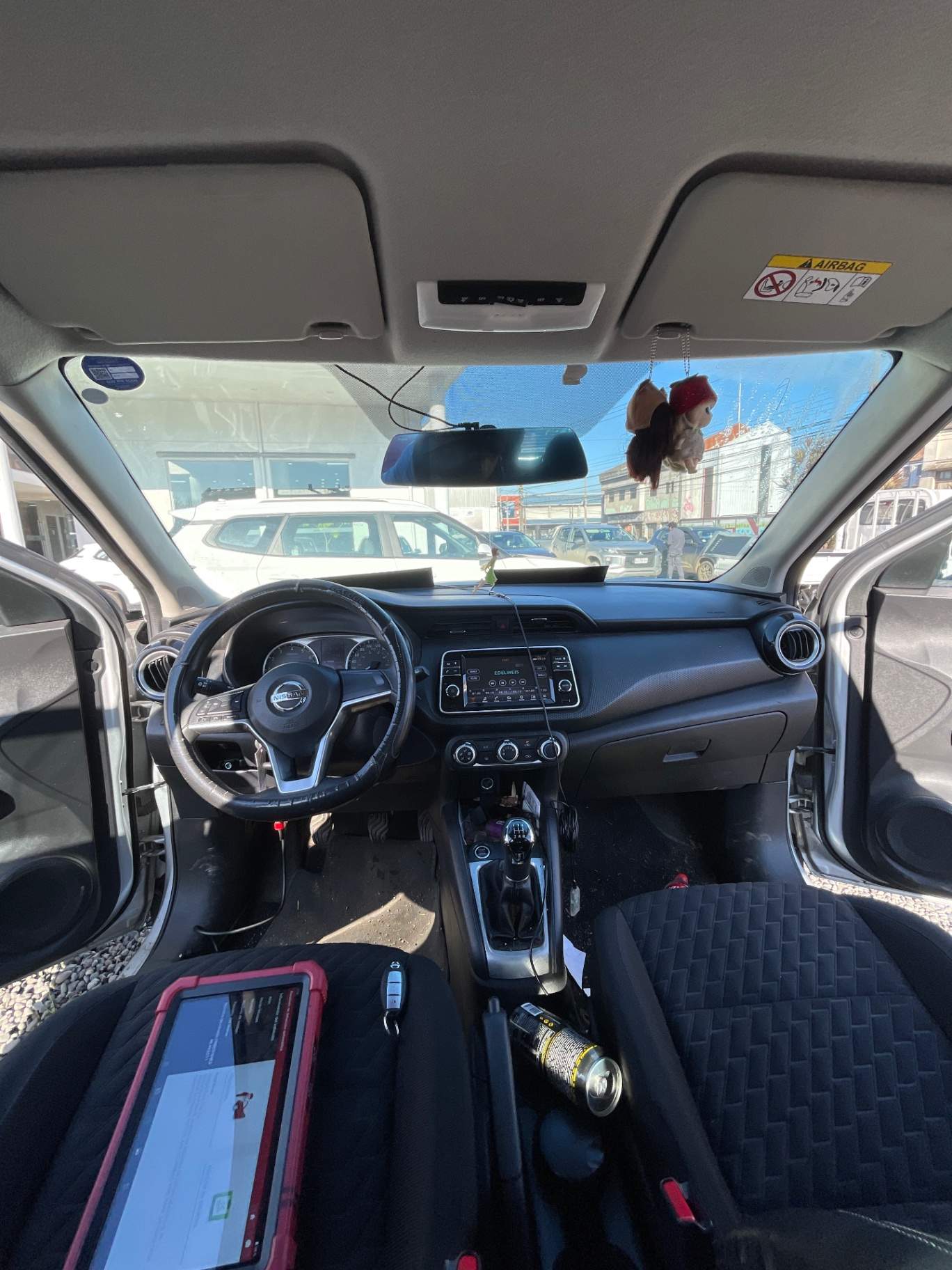 NISSAN - 2