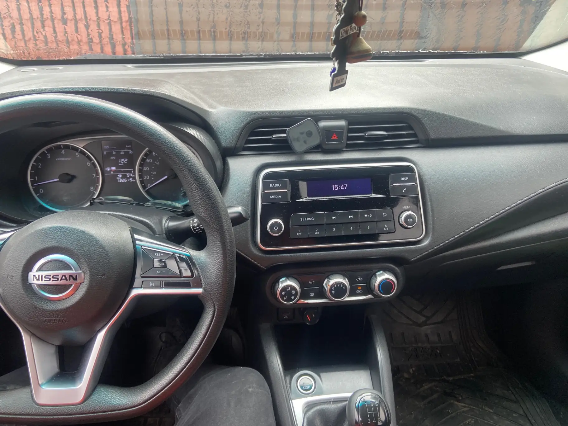 NISSAN - 2