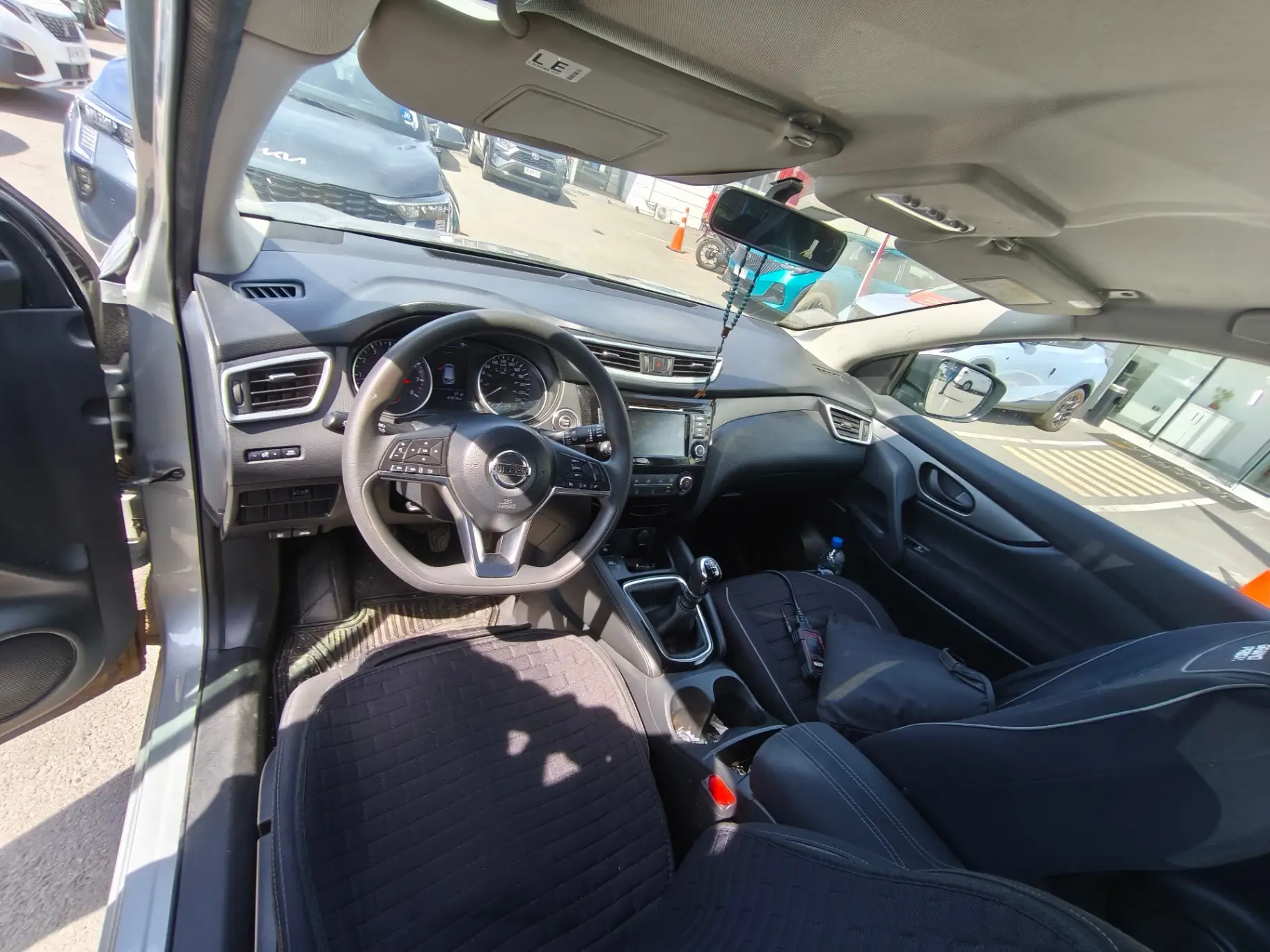 NISSAN - 2