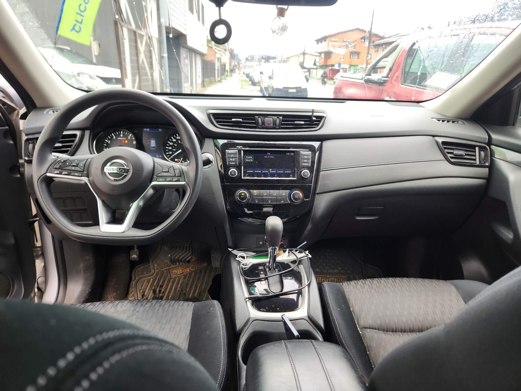 NISSAN - 2