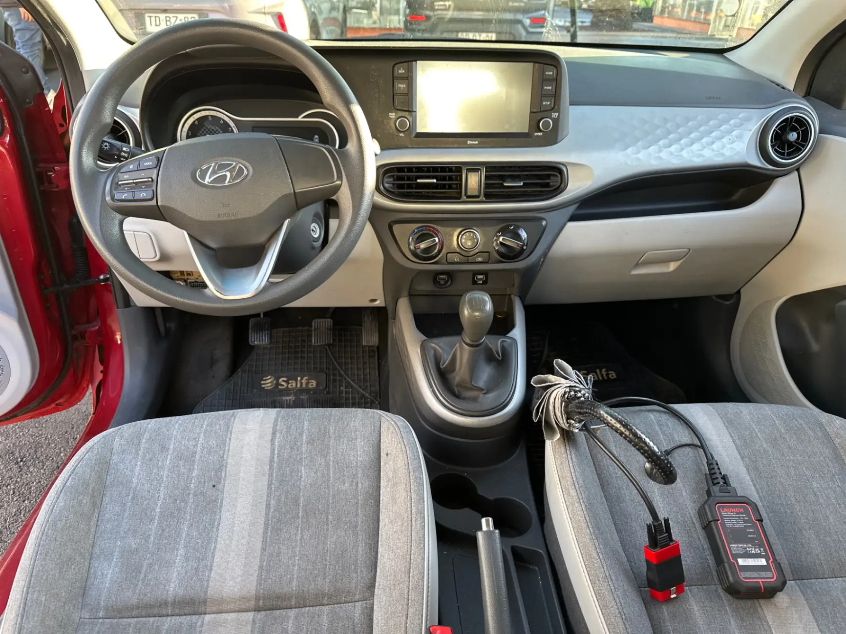 HYUNDAI - 2