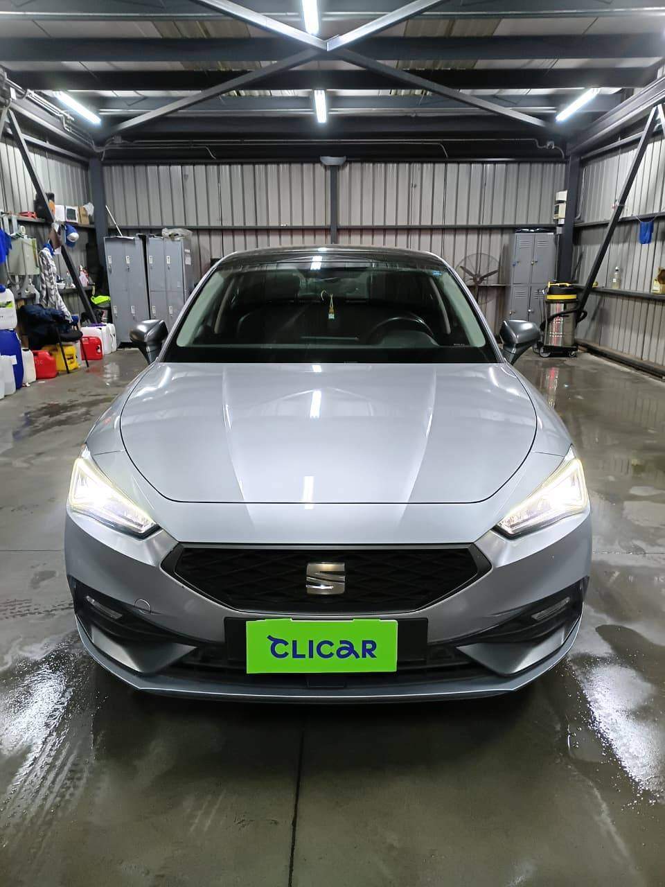 SEAT - 1