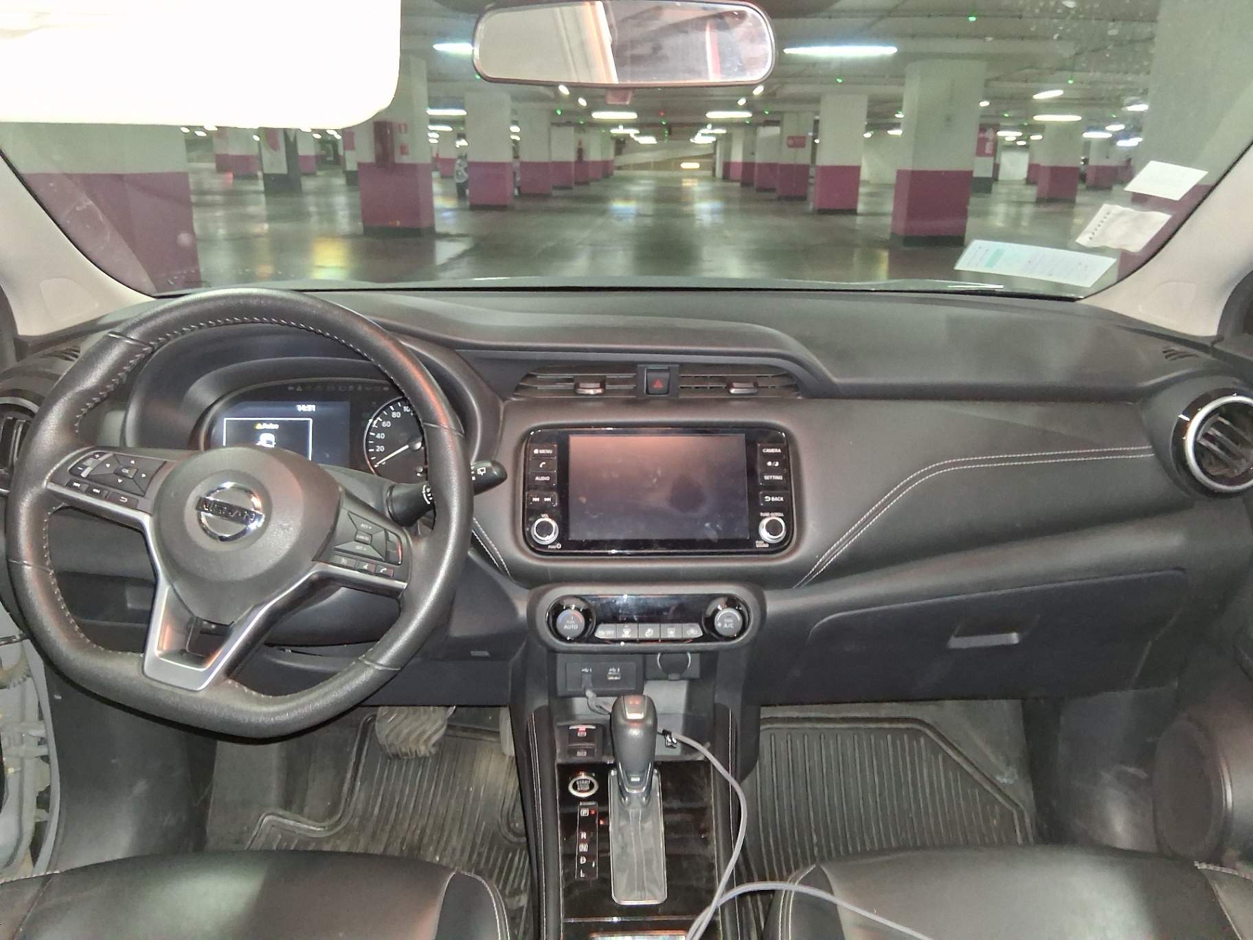 NISSAN - 2