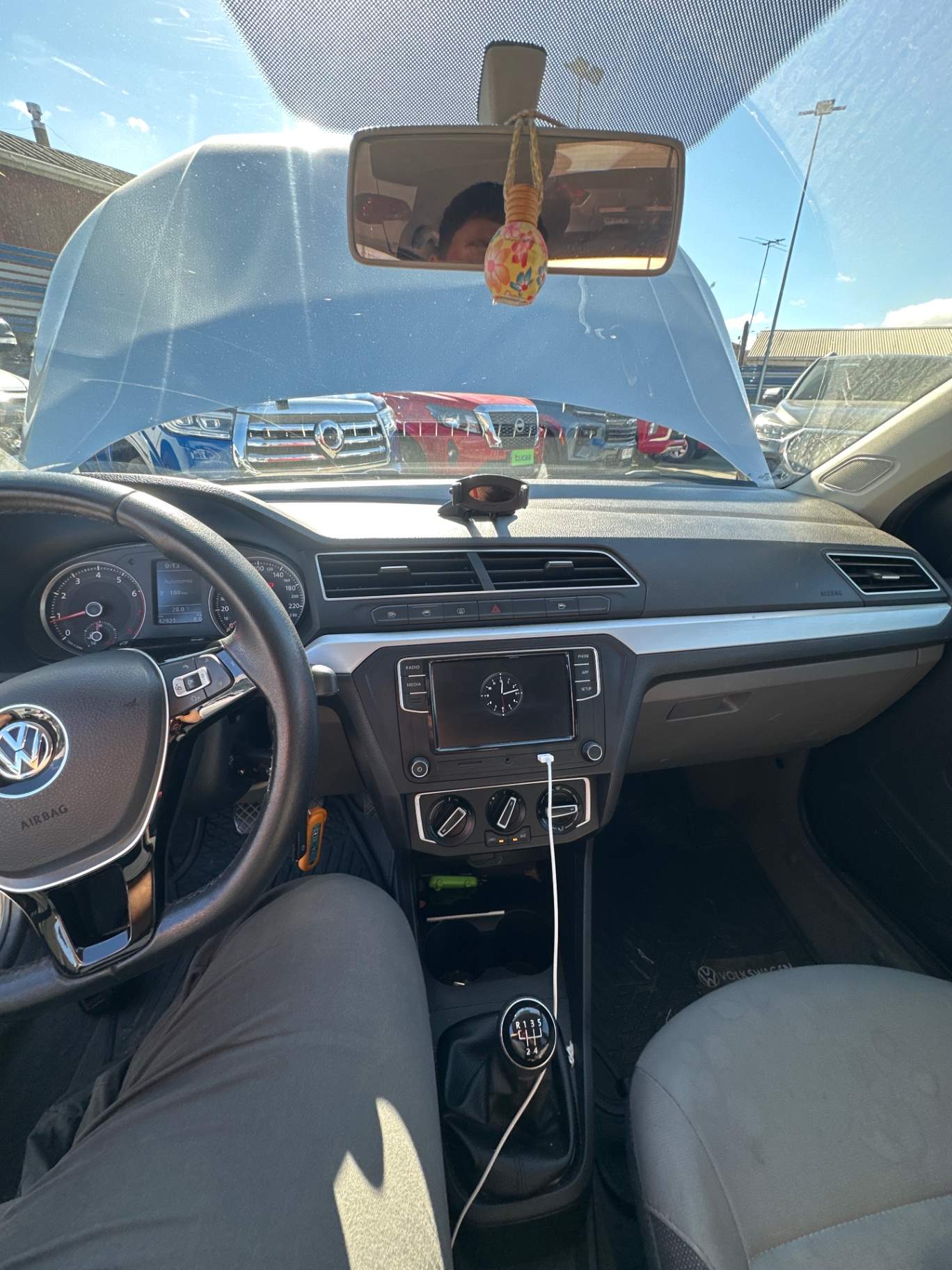 VOLKSWAGEN - 2