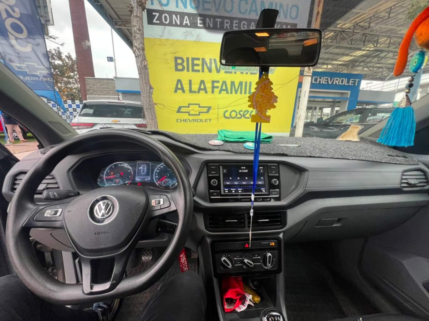 VOLKSWAGEN - 2