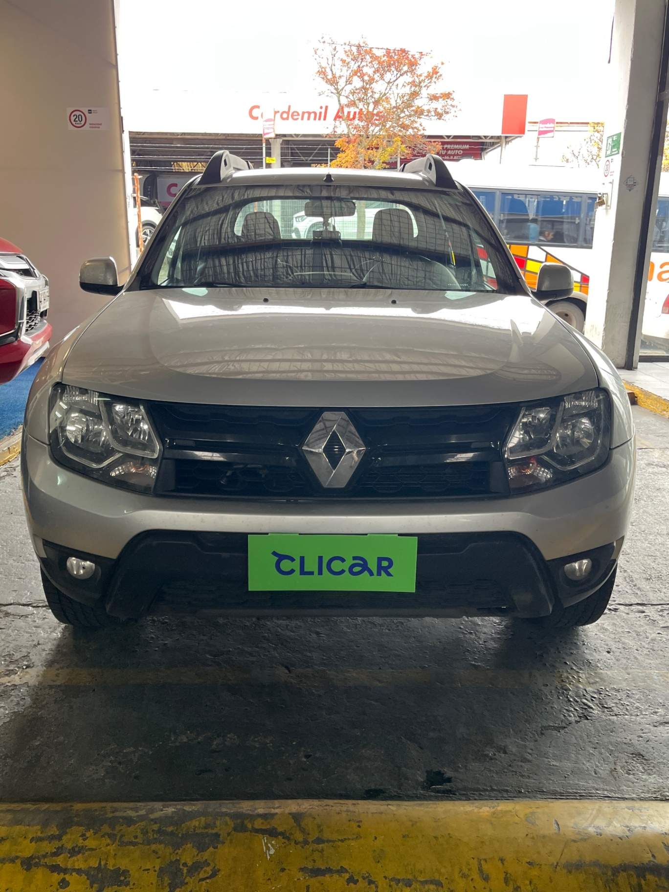 RENAULT - 1