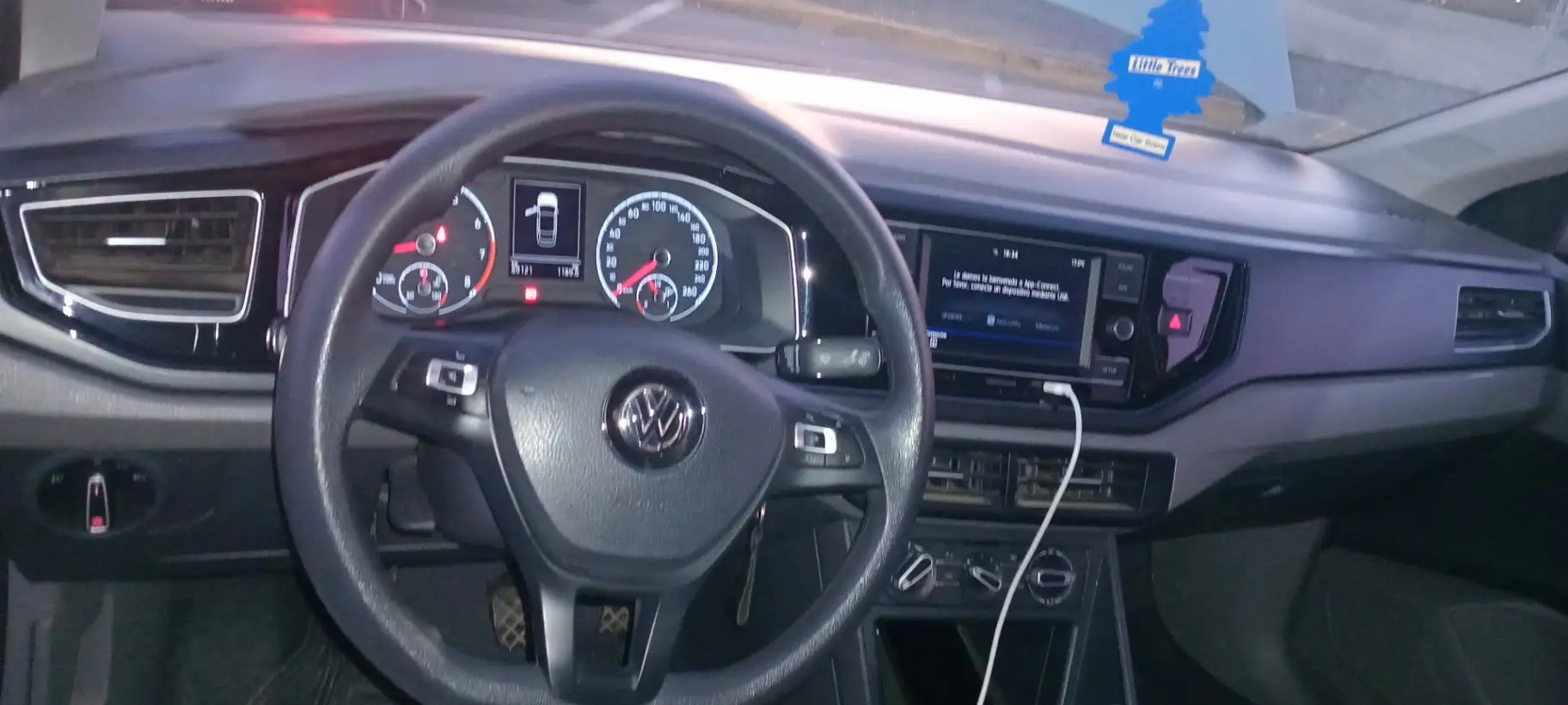 VOLKSWAGEN - 2