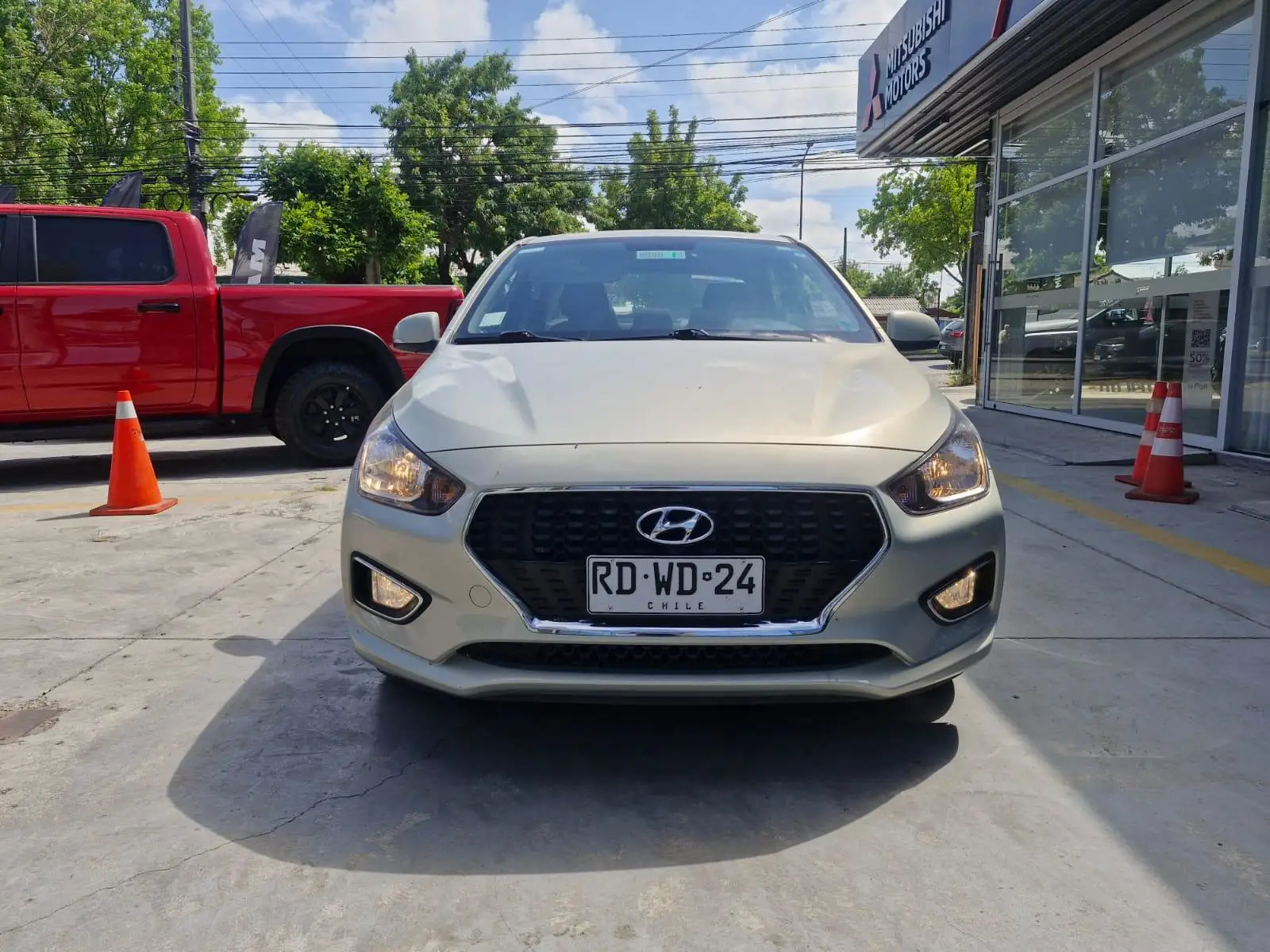 HYUNDAI - 1