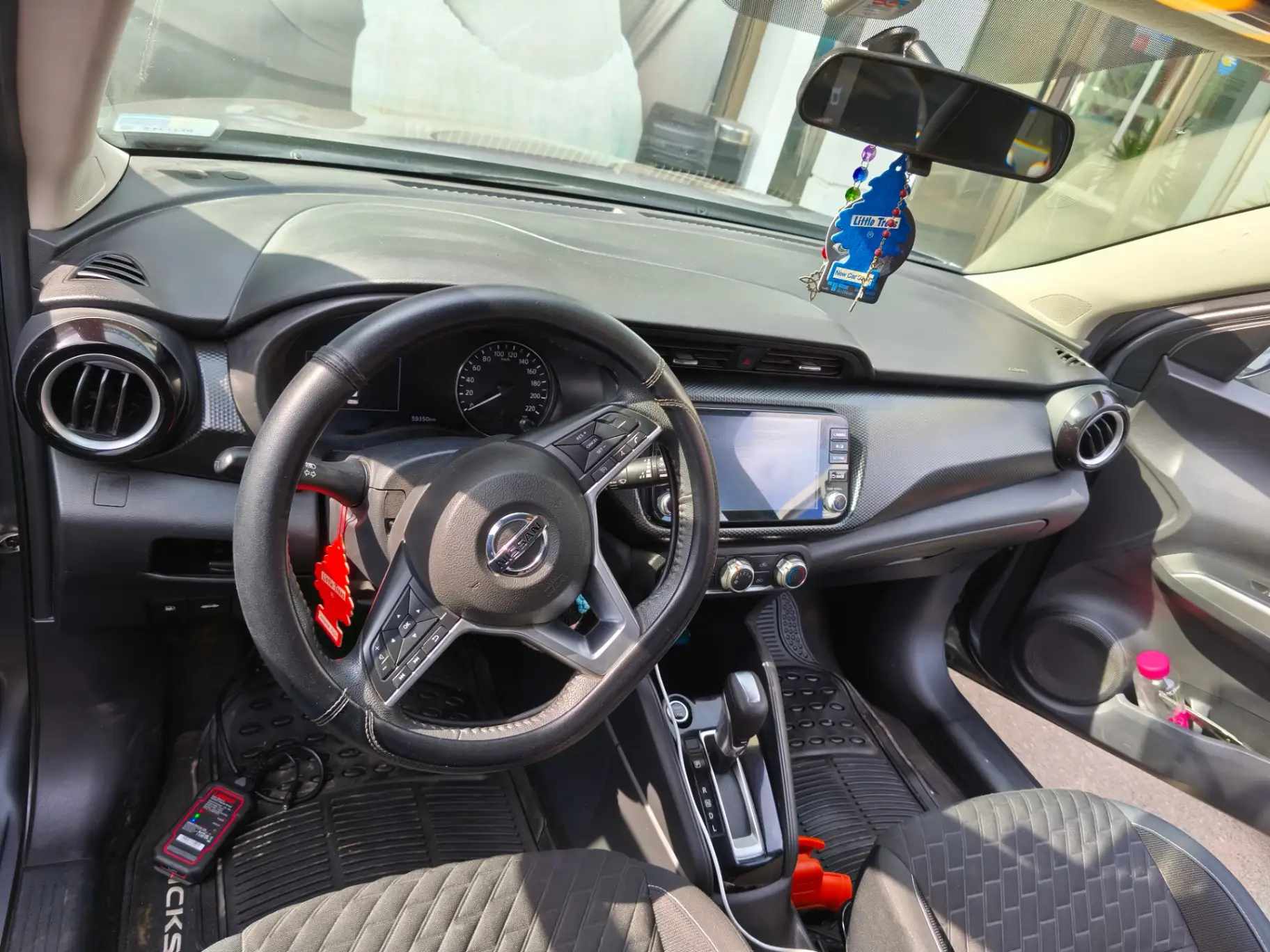 NISSAN - 2